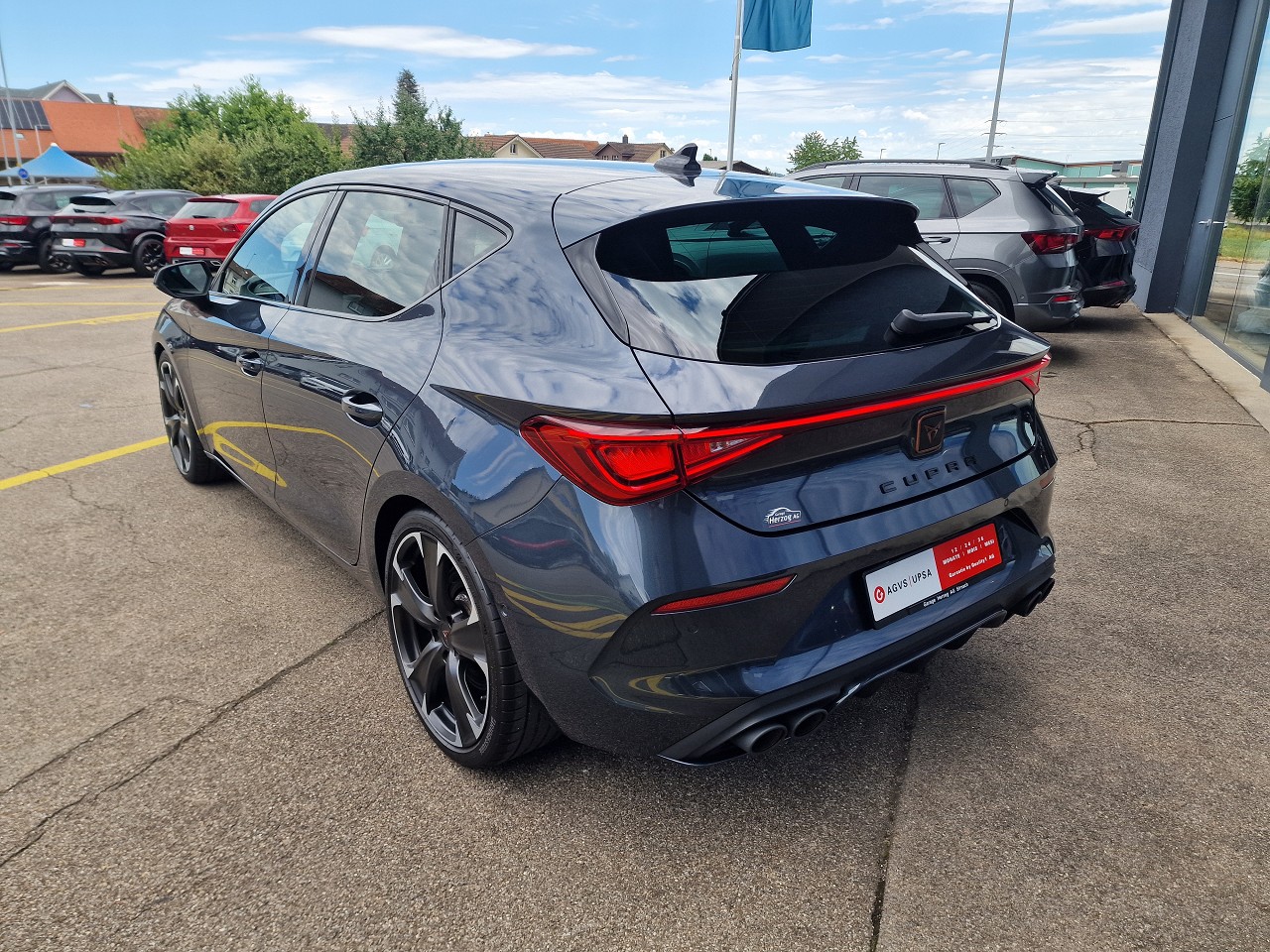CUPRA LEON VZ 2.0 TSI DSG-image-3
