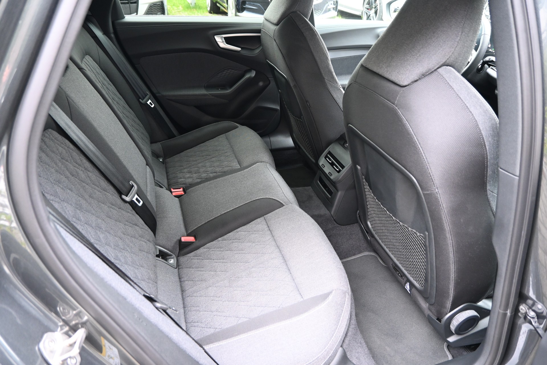 AUDI A5 Avant 40 TFSI S Line Plus S tronic 204PS + Werksgarantie 07.2027-image-12