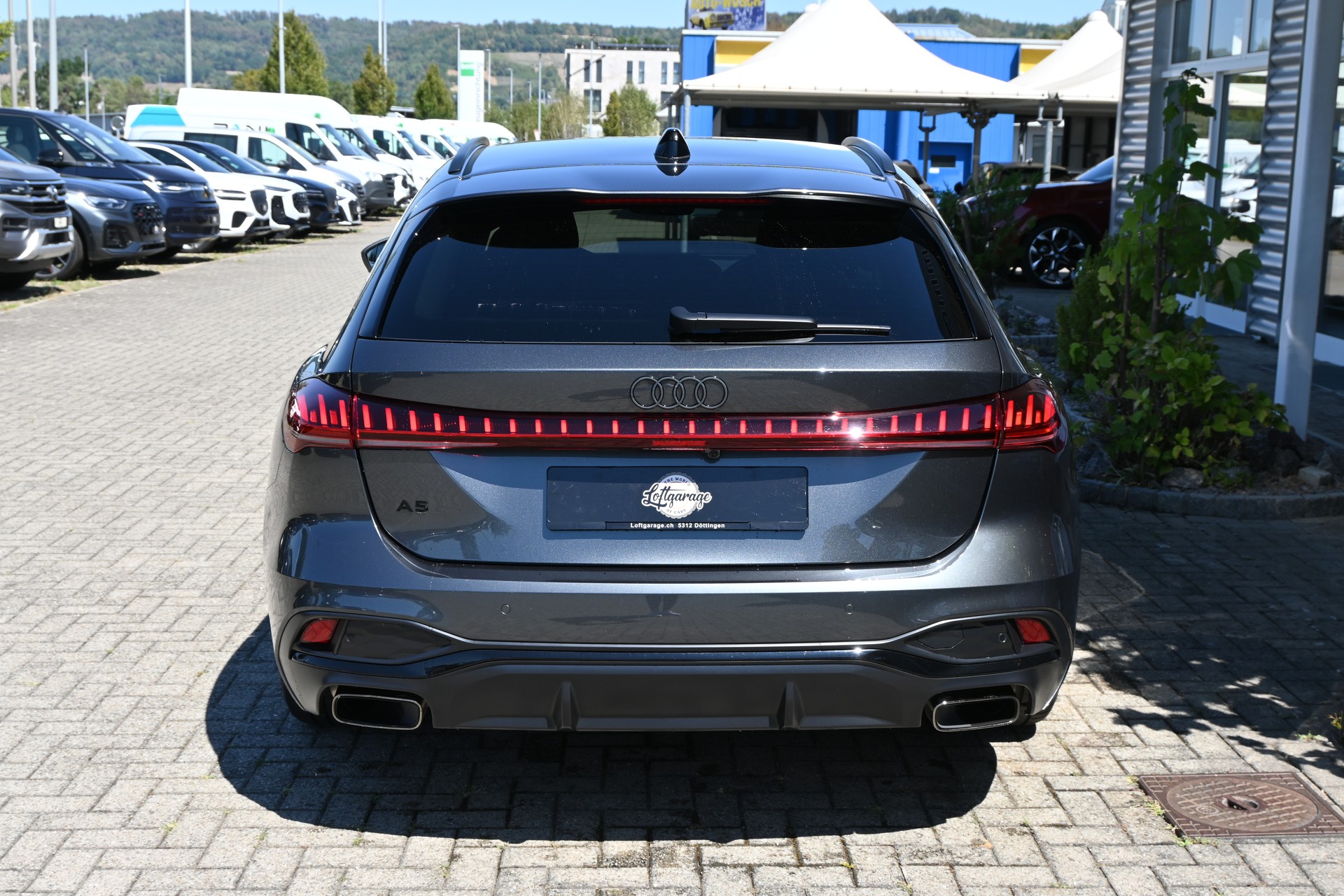 AUDI A5 Avant 40 TFSI S Line Plus S tronic 204PS + Werksgarantie 07.2027-showroom-element-3