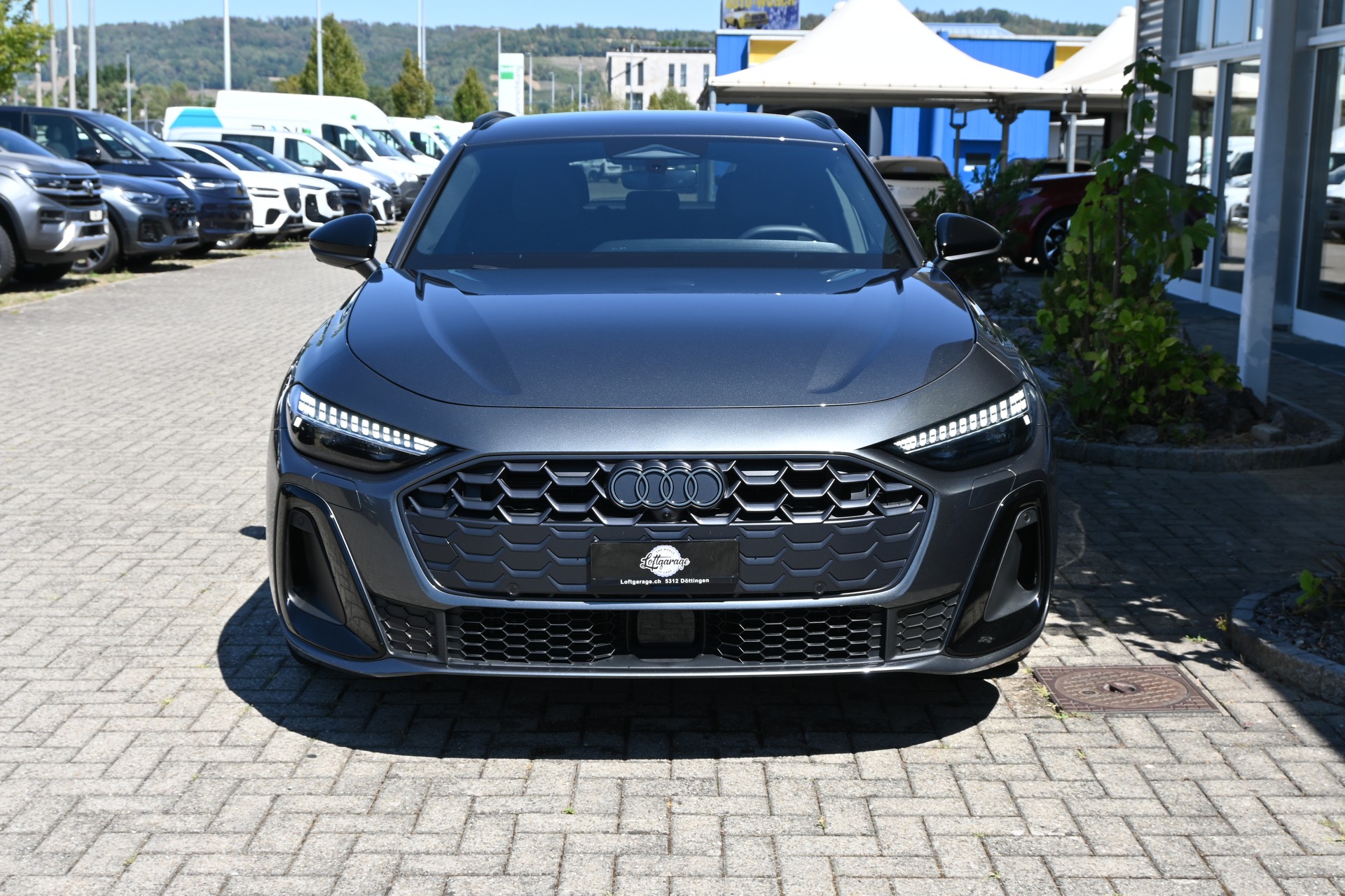 AUDI A5 Avant 40 TFSI S Line Plus S tronic 204PS + Werksgarantie 07.2027-showroom-element-2