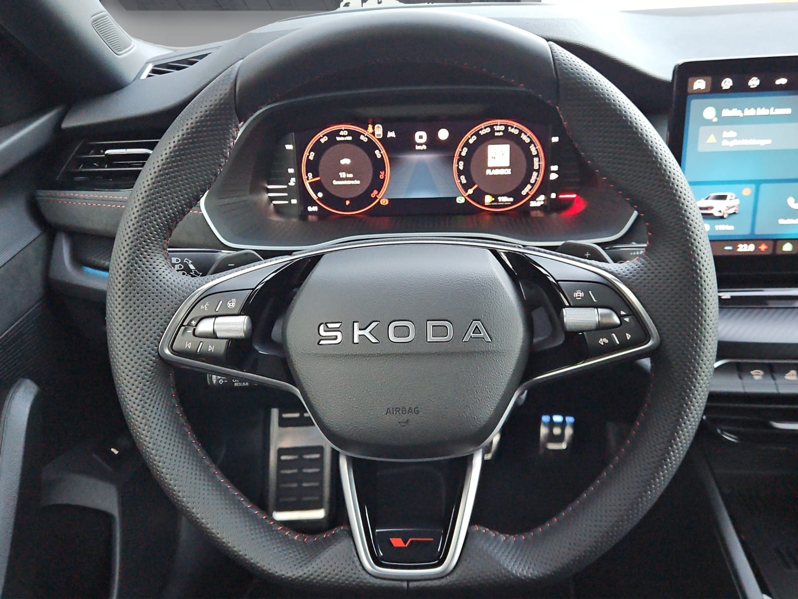 SKODA Skoda Octavia RS 30 Years Edition-image-9