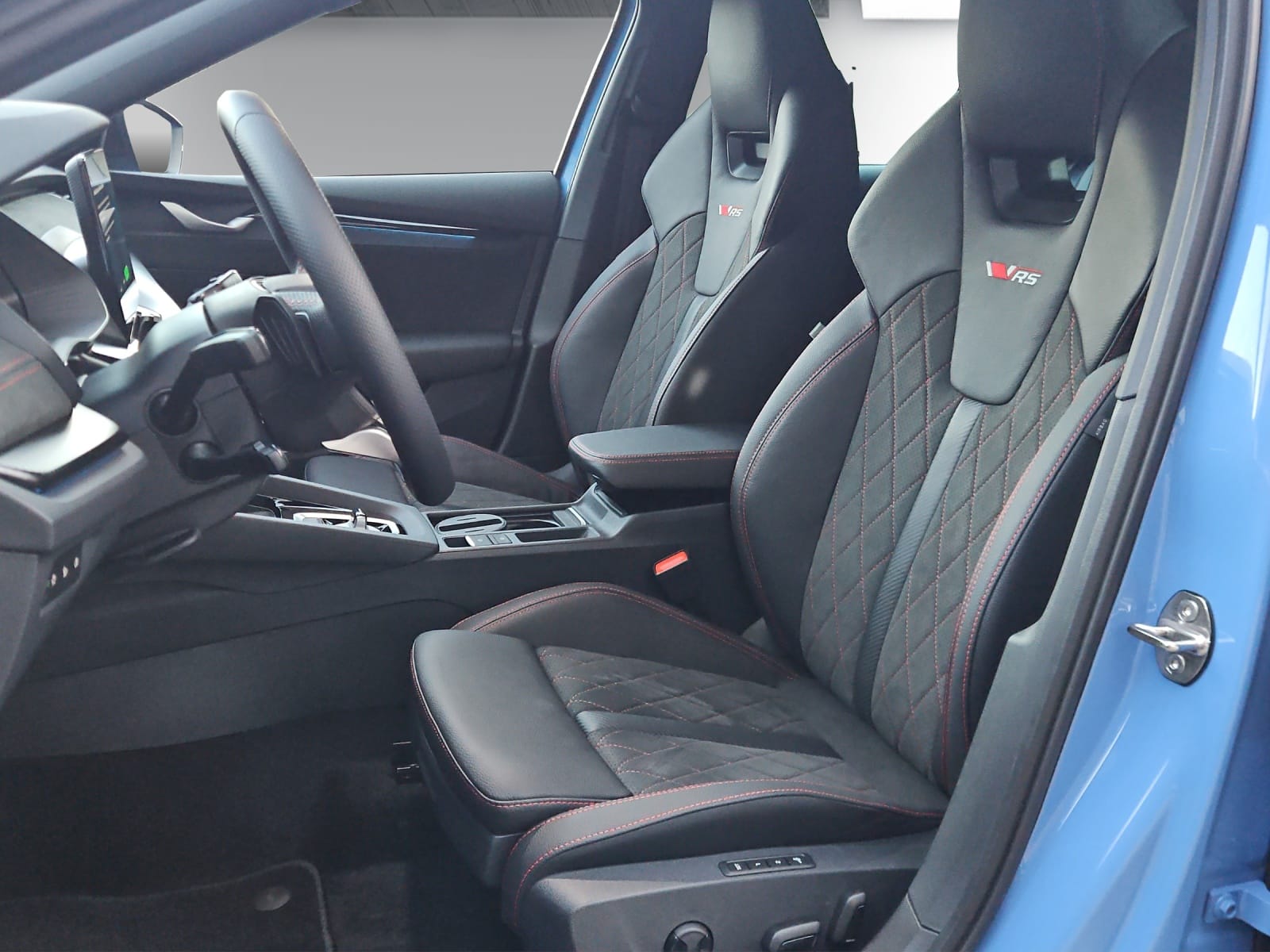 SKODA Skoda Octavia RS 30 Years Edition-image-11