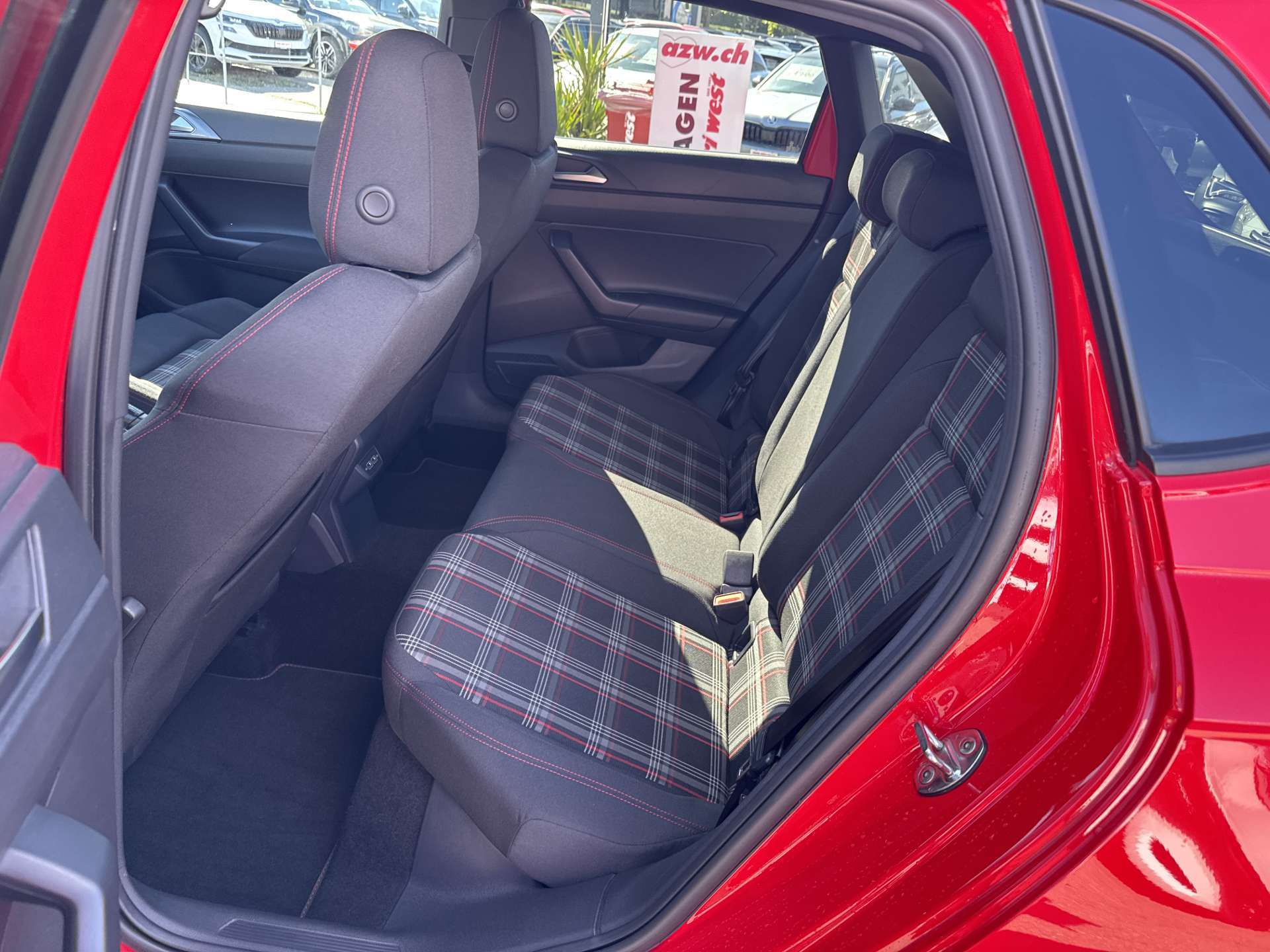 VW Polo 2.0 TSi GTi 200PS DSG-Automat-image-6