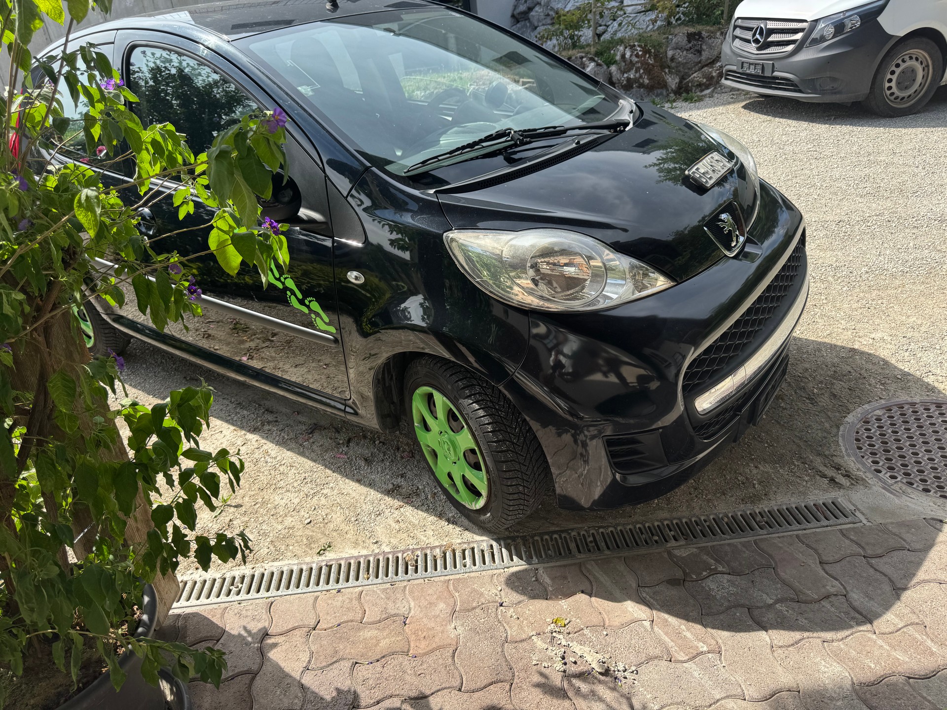 PEUGEOT 107 1.0 Trendy BMP5-image-2