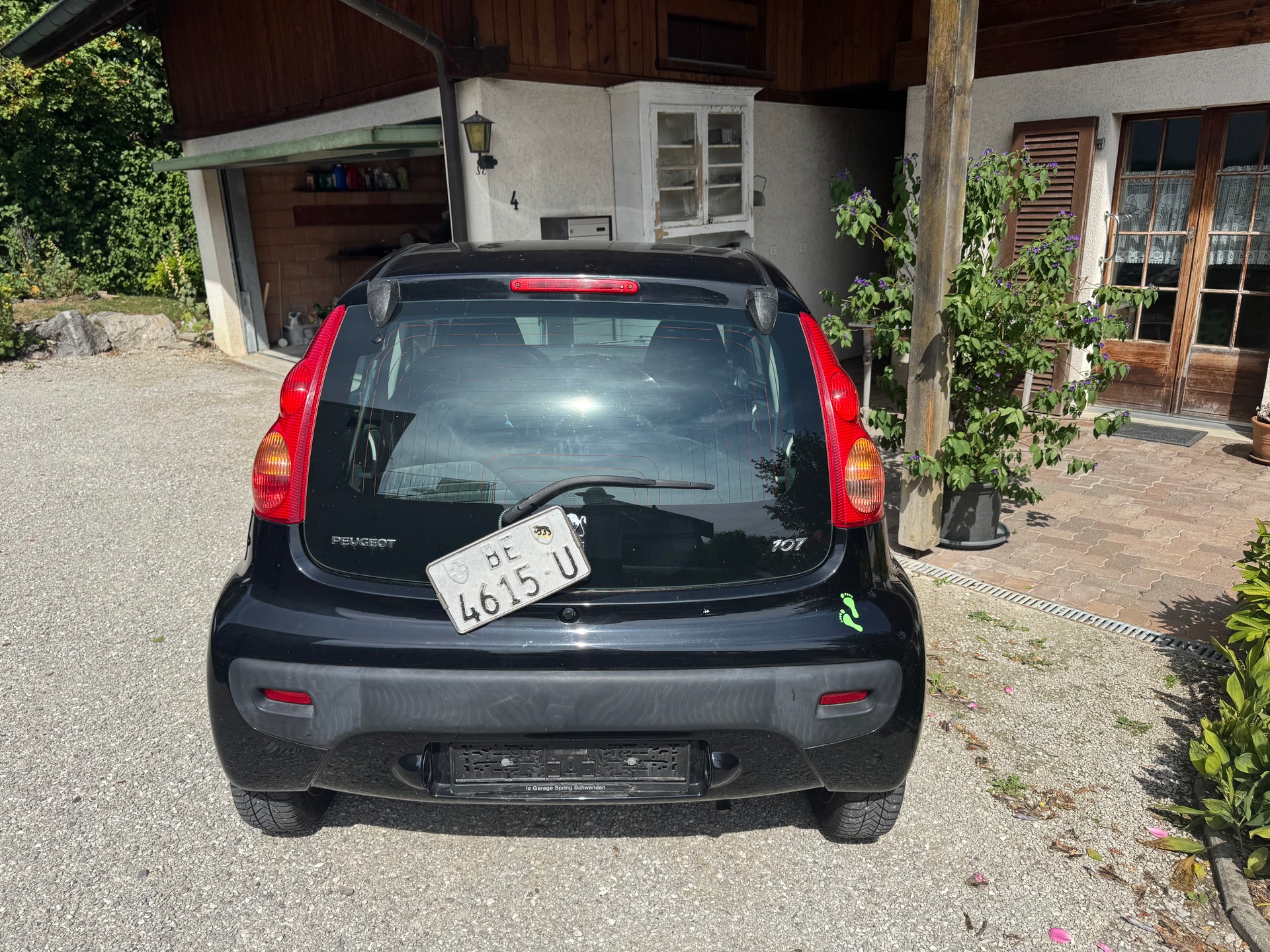 PEUGEOT 107 1.0 Trendy BMP5-image-4