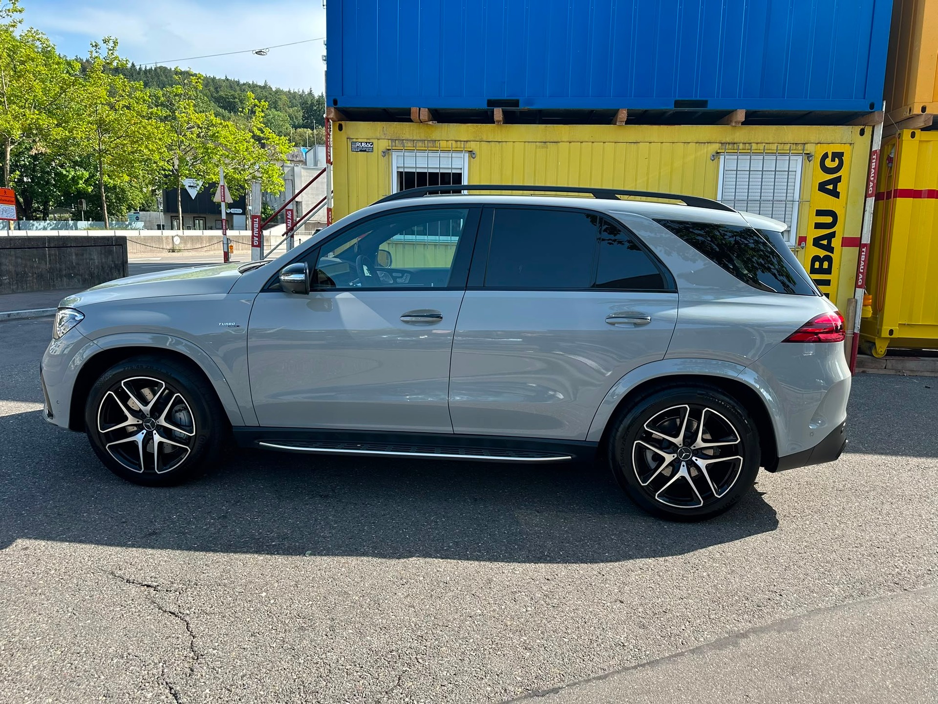 MERCEDES-BENZ GLE 53 AMG 4Matic+ 9G-Speedshift-showroom-element-1