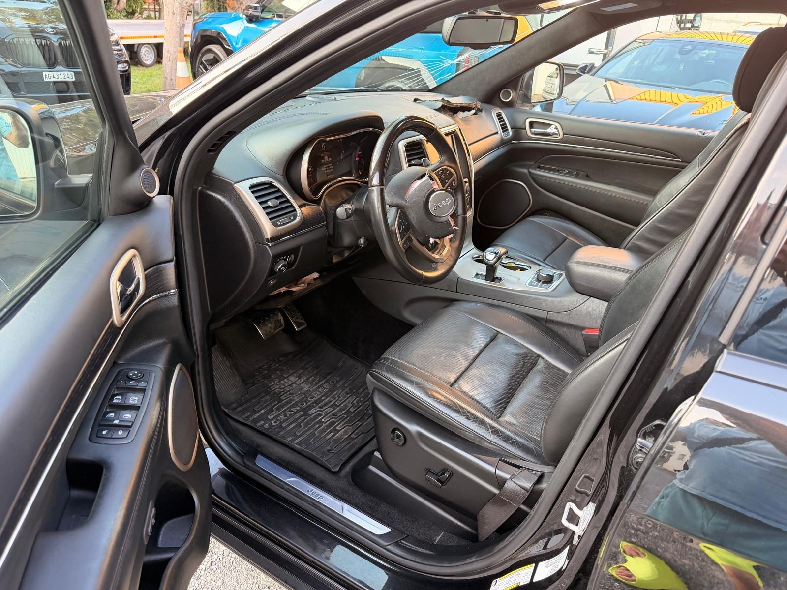 JEEP Grand Cherokee 3.0 CRD Summit Automatic-image-6