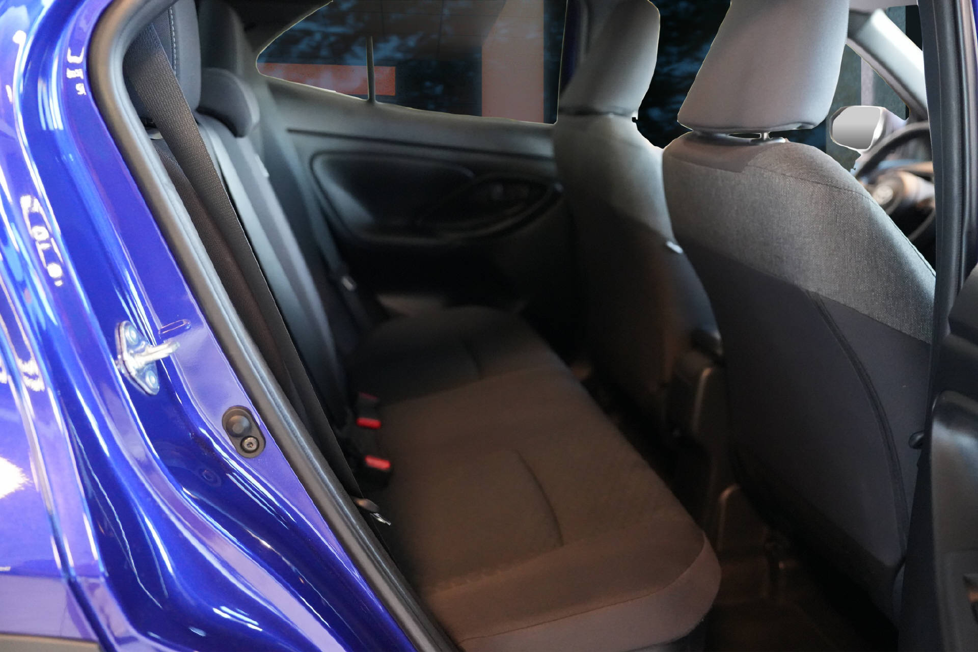 TOYOTA Yaris Cross 1.5 VVT-i HSD Trend AWD-i-image-7