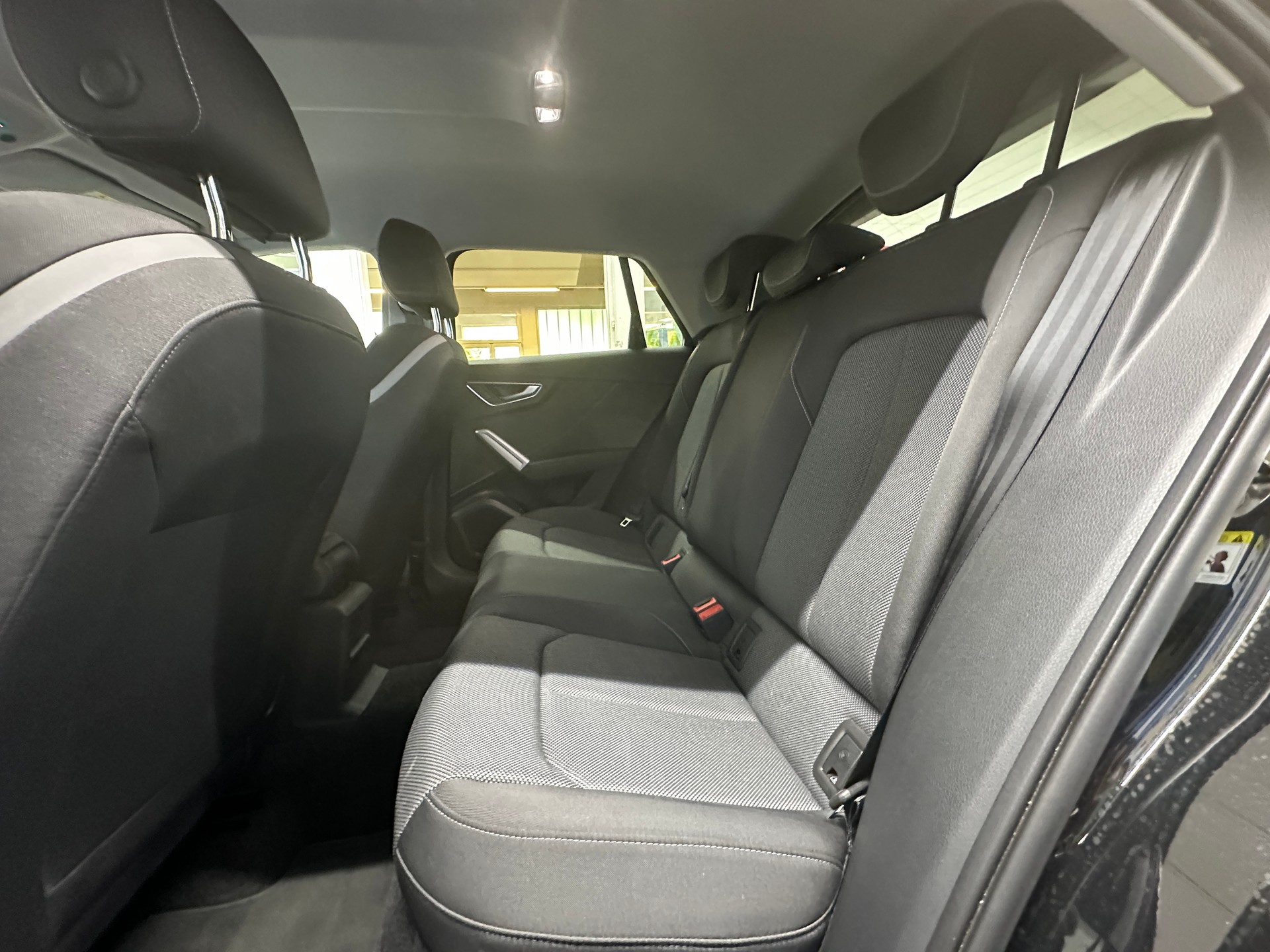 AUDI Q2 35 TFSI S line S-tronic-image-7
