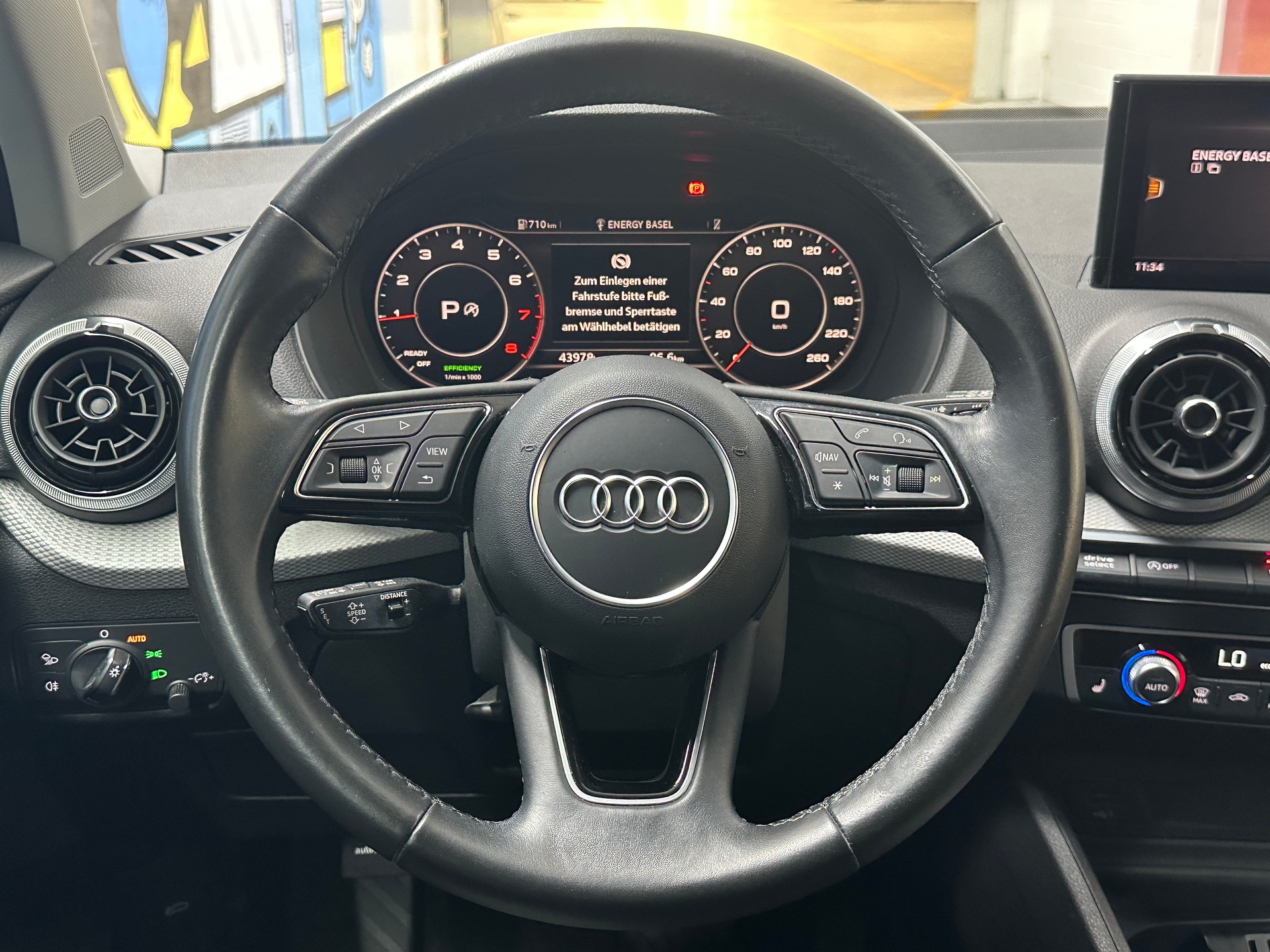 AUDI Q2 35 TFSI S line S-tronic-image-9