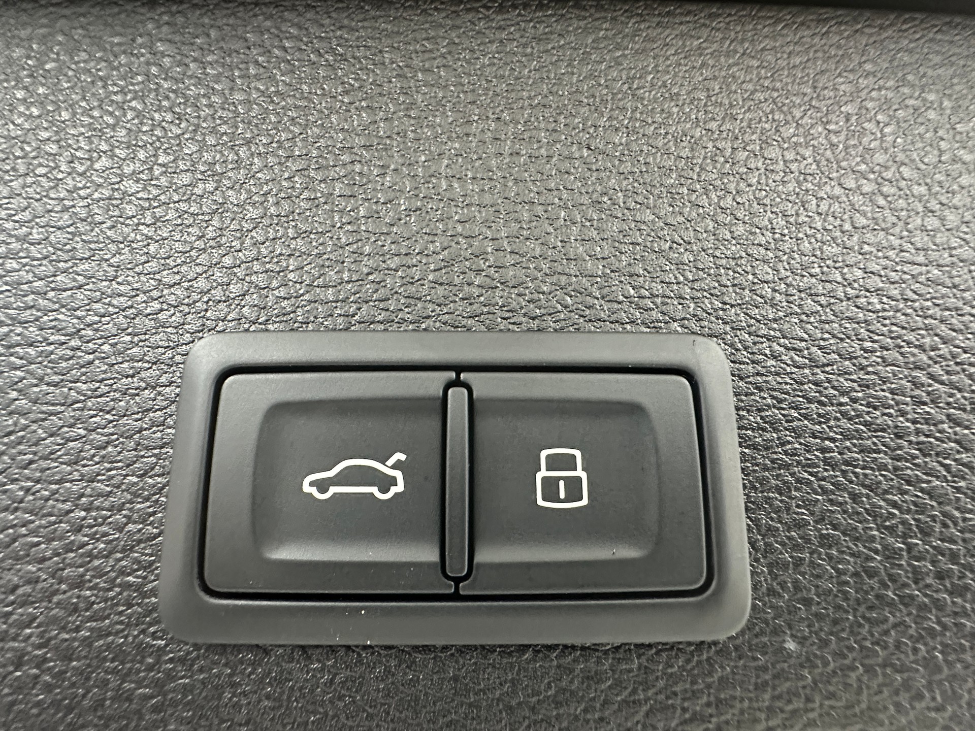 AUDI Q2 35 TFSI S line S-tronic-image-11