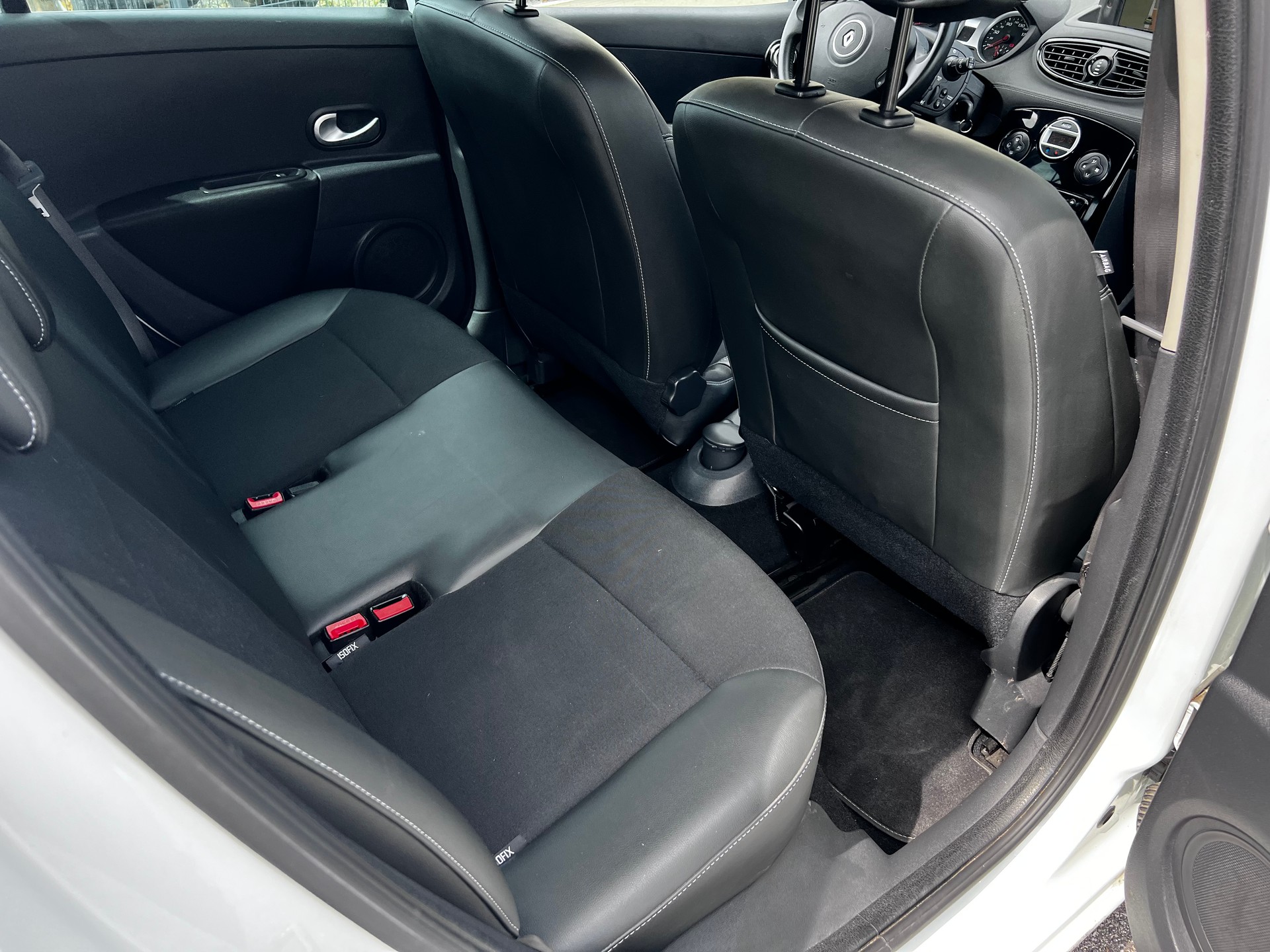RENAULT Clio 1.2 16V Turbo S-image-11