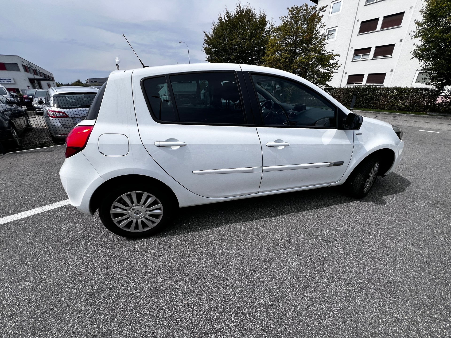 RENAULT Clio 1.2 16V Turbo S-image-4