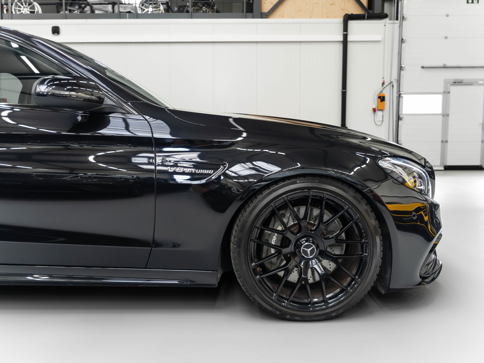 MERCEDES-BENZ C 63 AMG Speedshift-image-16