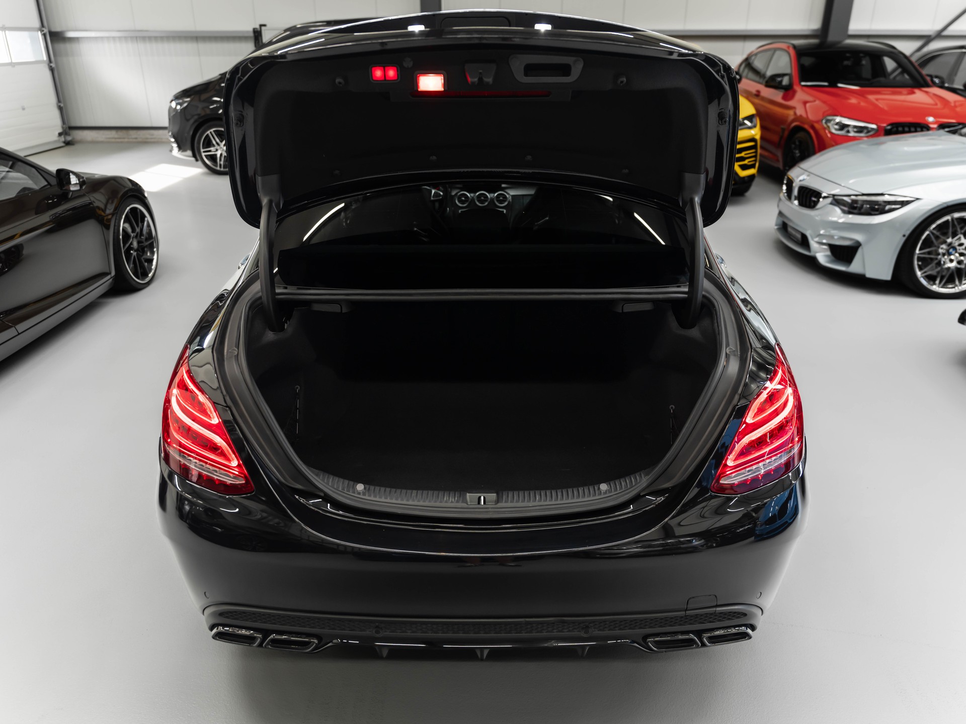 MERCEDES-BENZ C 63 AMG Speedshift-image-24