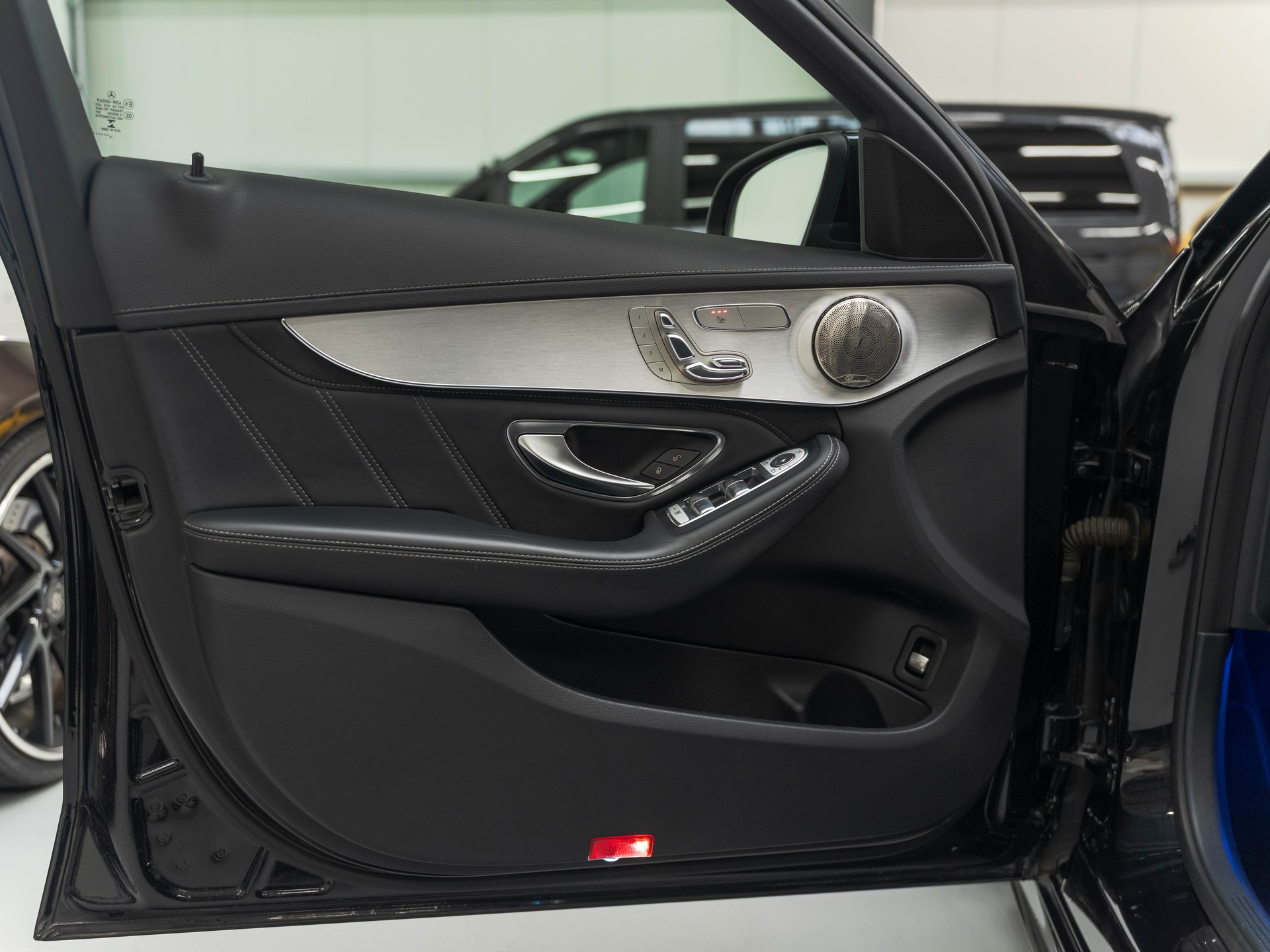 MERCEDES-BENZ C 63 AMG Speedshift-image-17