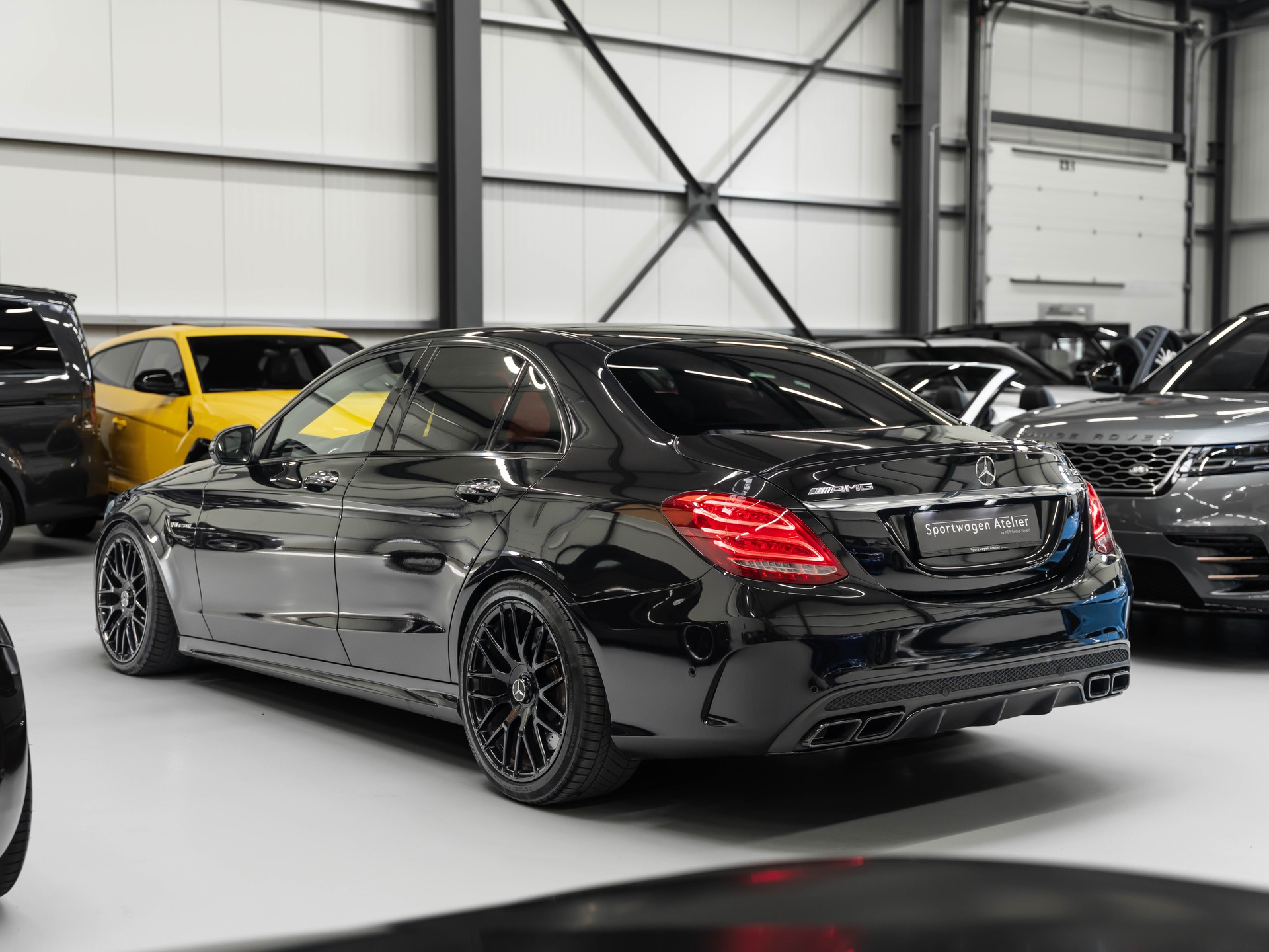 MERCEDES-BENZ C 63 AMG Speedshift-image-1