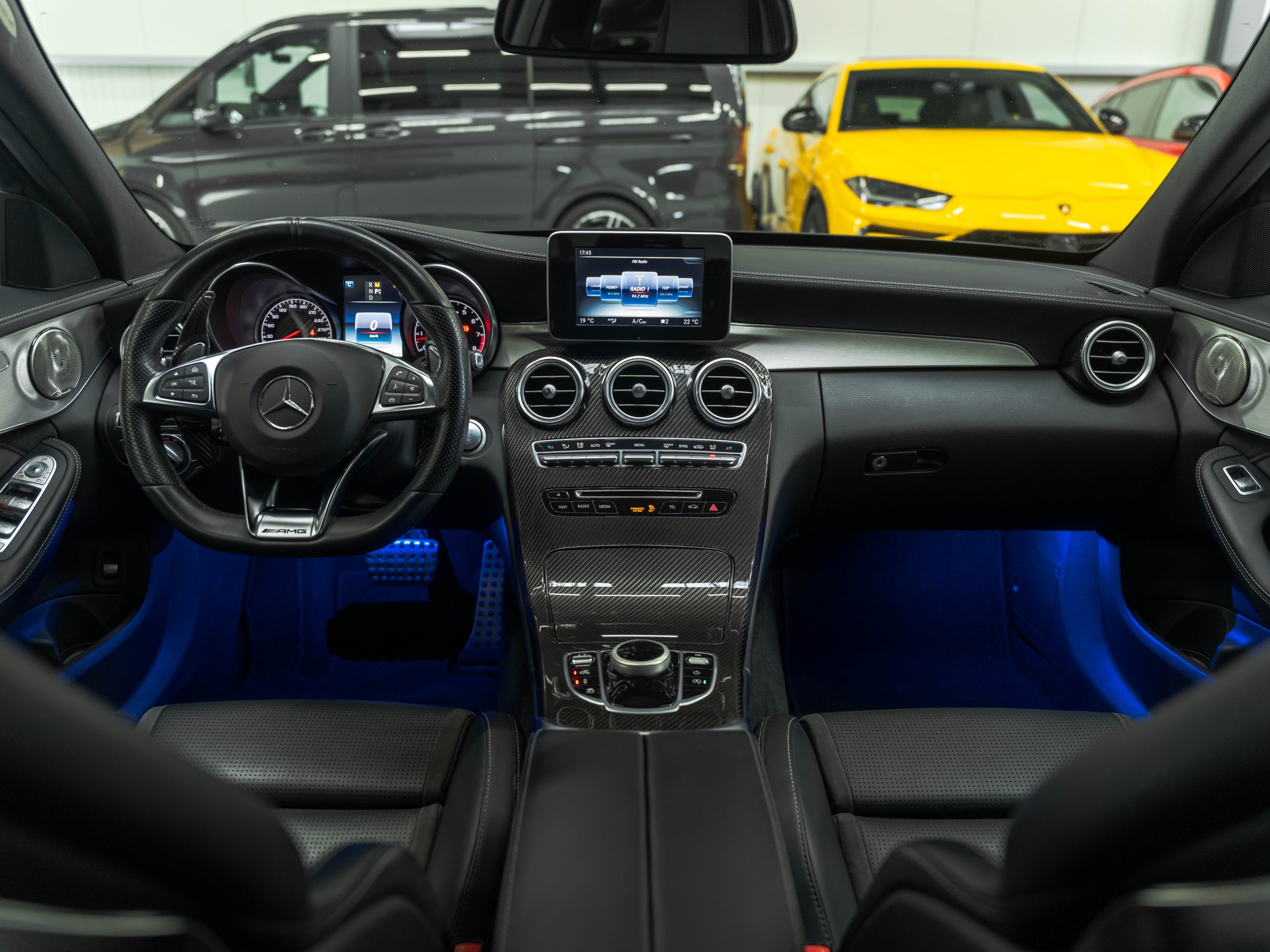 MERCEDES-BENZ C 63 AMG Speedshift-image-6