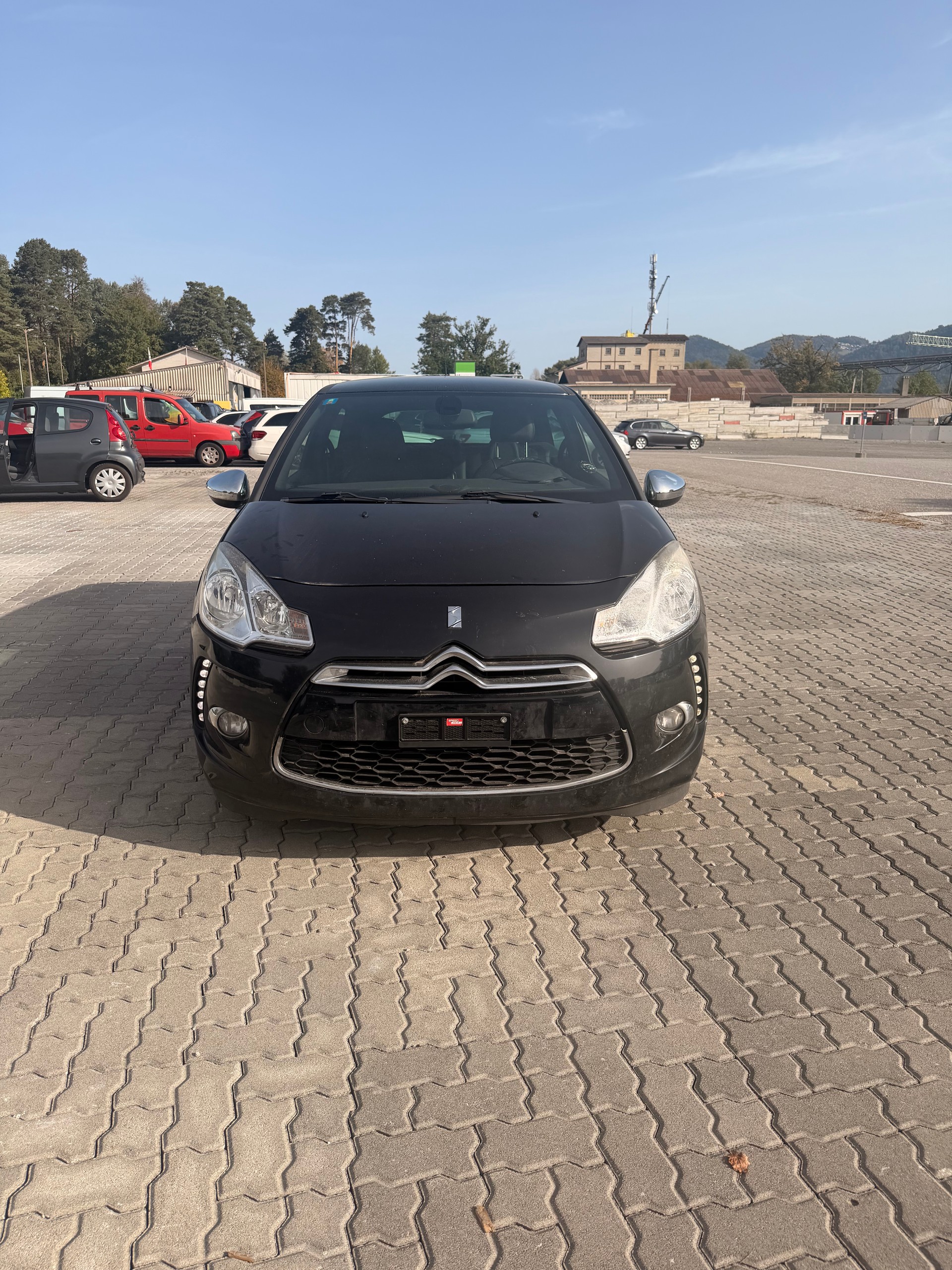 DS AUTOMOBILES DS3 1.6 THP Black & Silver-image-0