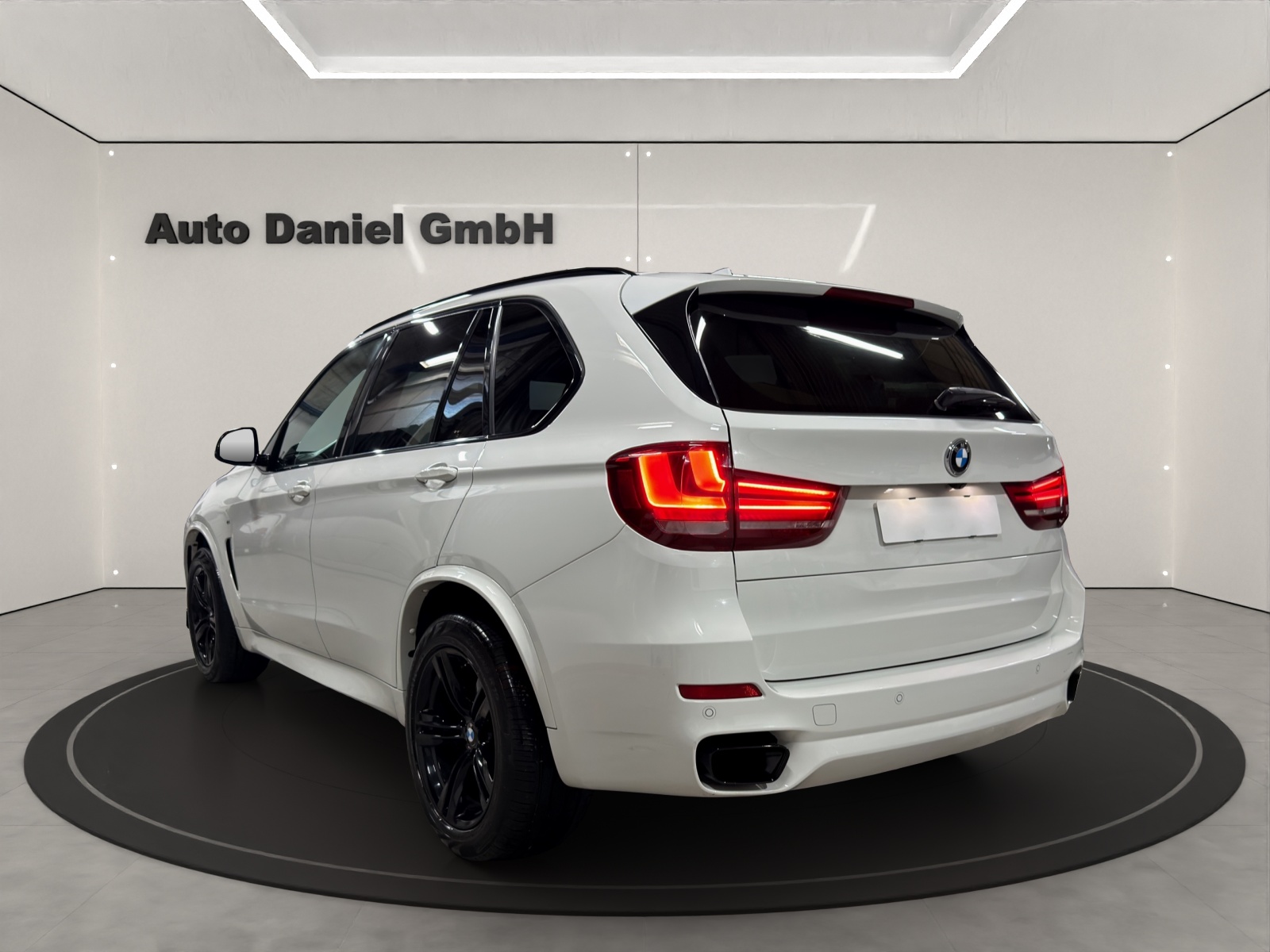BMW X5 xDrive 25d Steptronic M-Sport-image-6