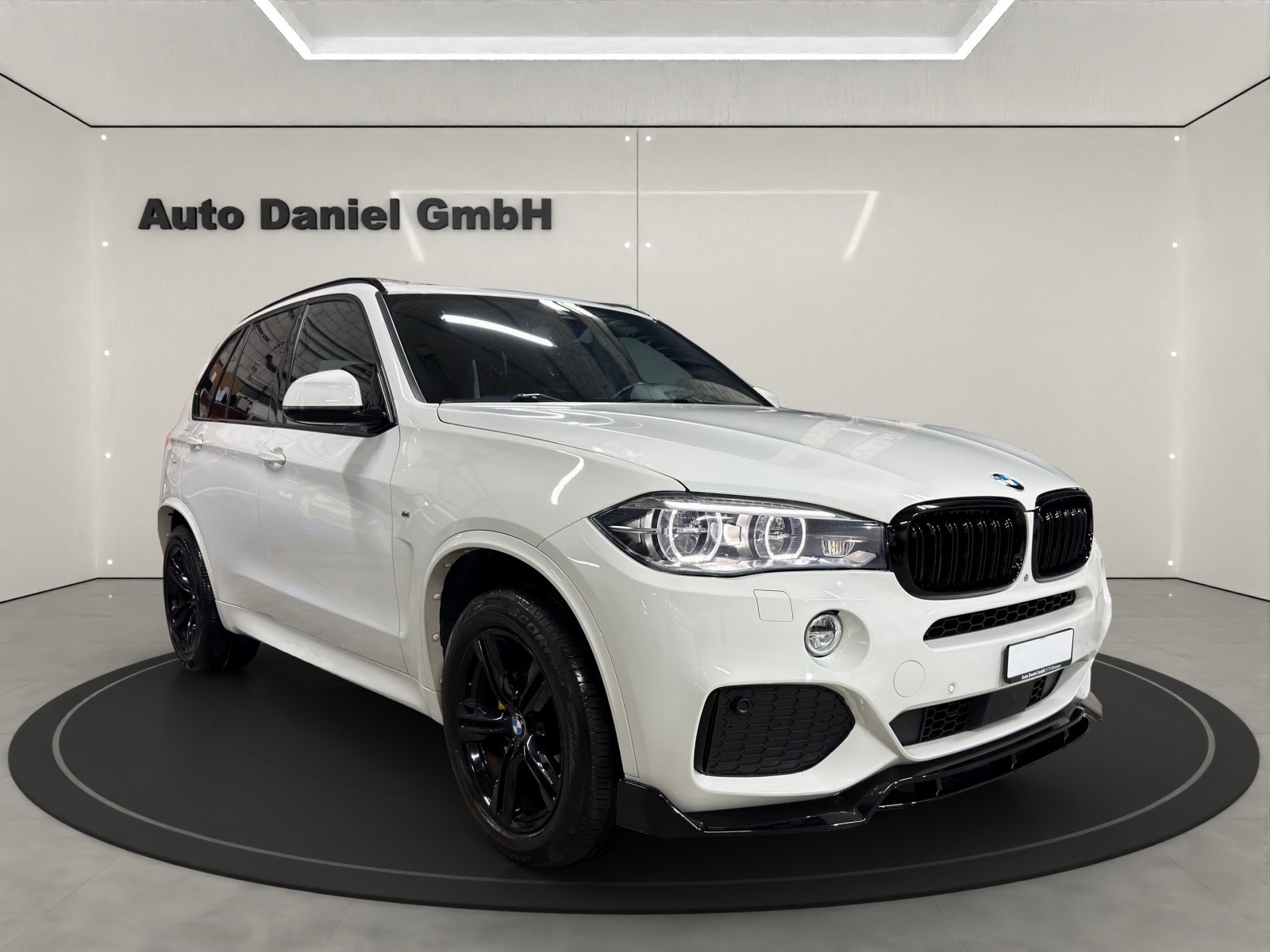 BMW X5 xDrive 25d Steptronic M-Sport-image-2