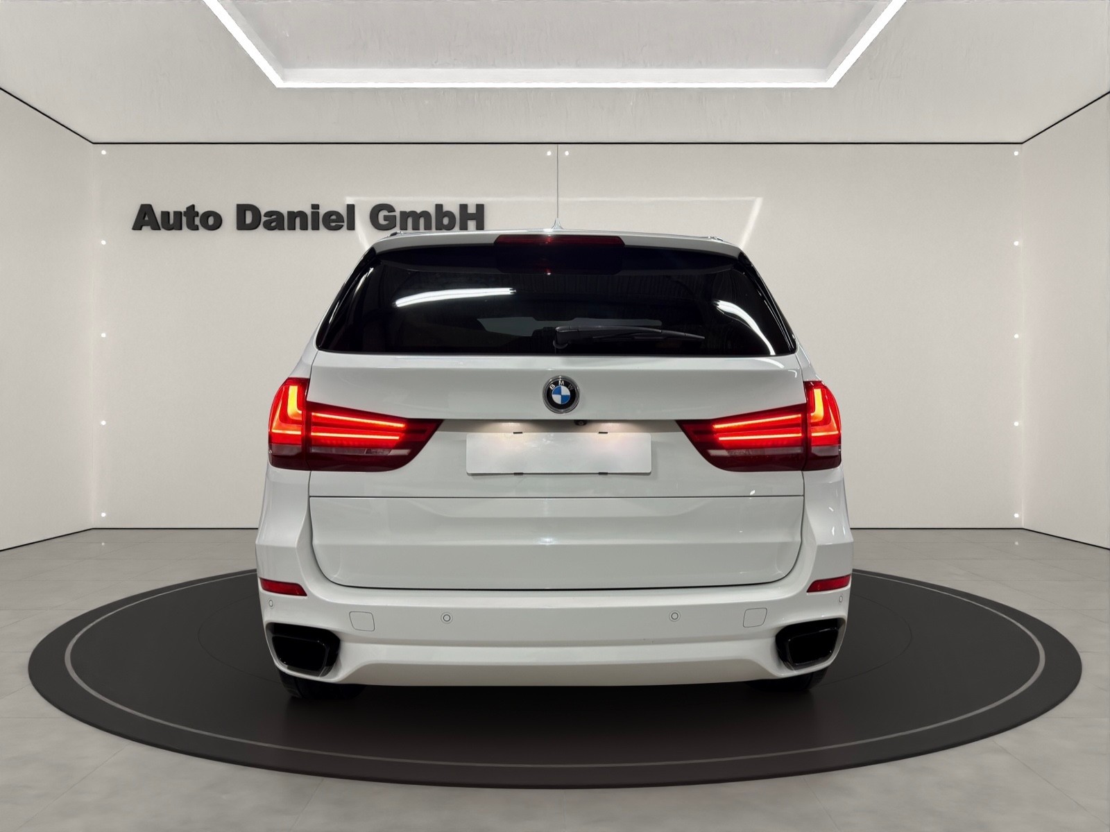 BMW X5 xDrive 25d Steptronic M-Sport-image-5