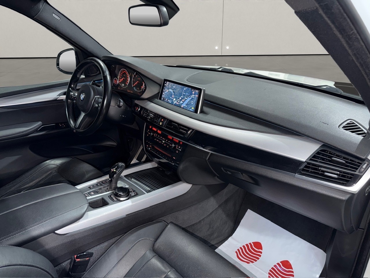 BMW X5 xDrive 25d Steptronic M-Sport-image-10