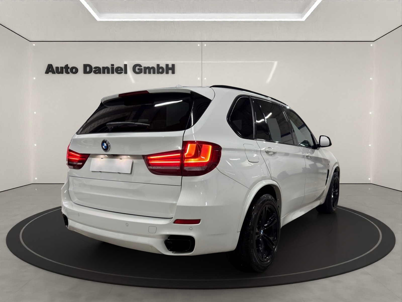 BMW X5 xDrive 25d Steptronic M-Sport-image-4