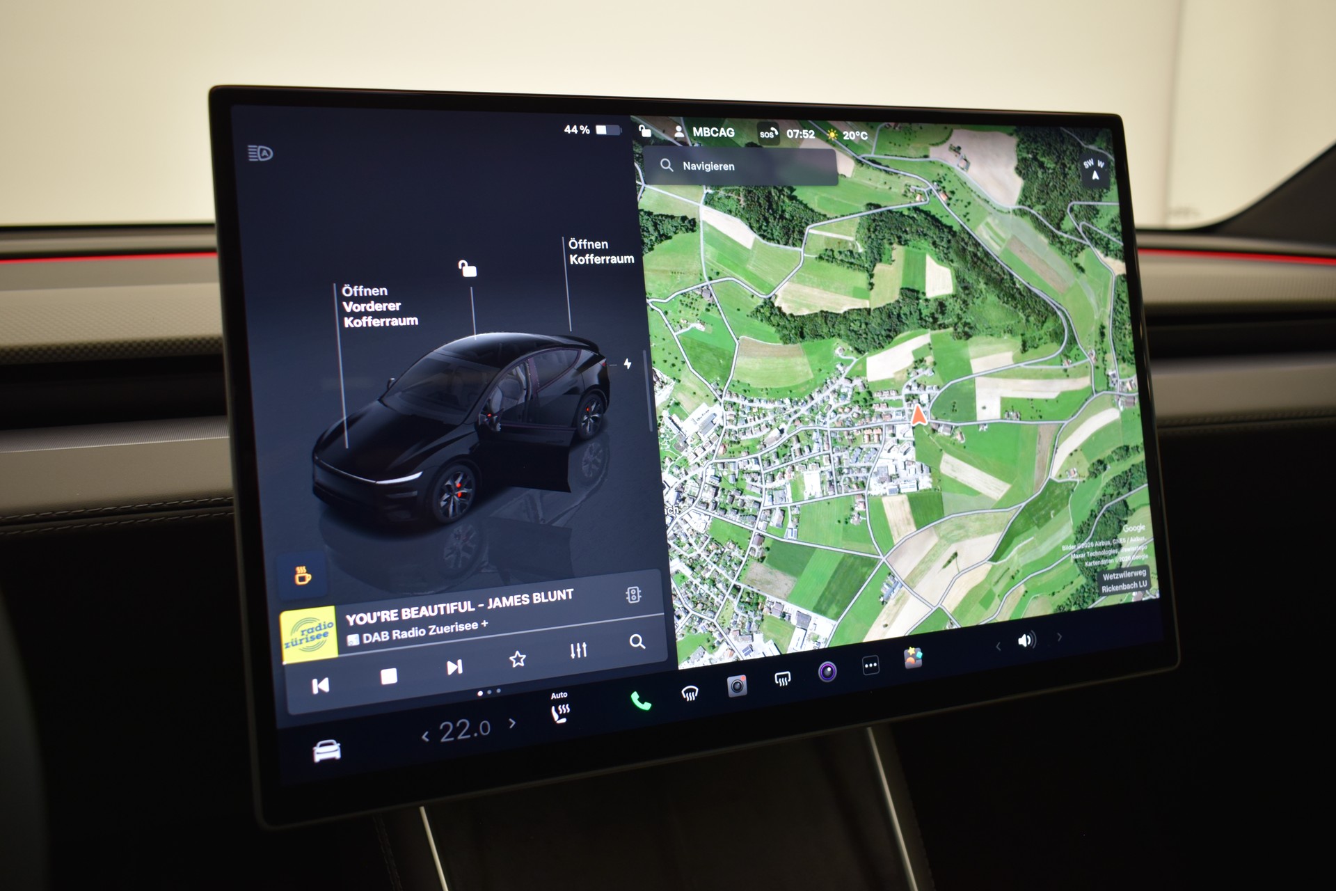 TESLA Model Y Performance AWD 626PS, Neuwagen, CH Typenschein "diamond black"-image-19