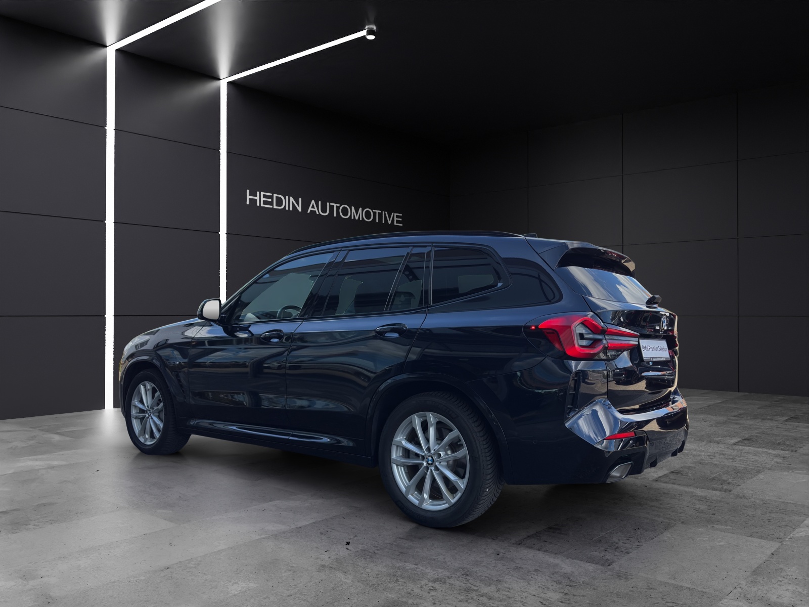 BMW X3 xDrive30i-showroom-element-3