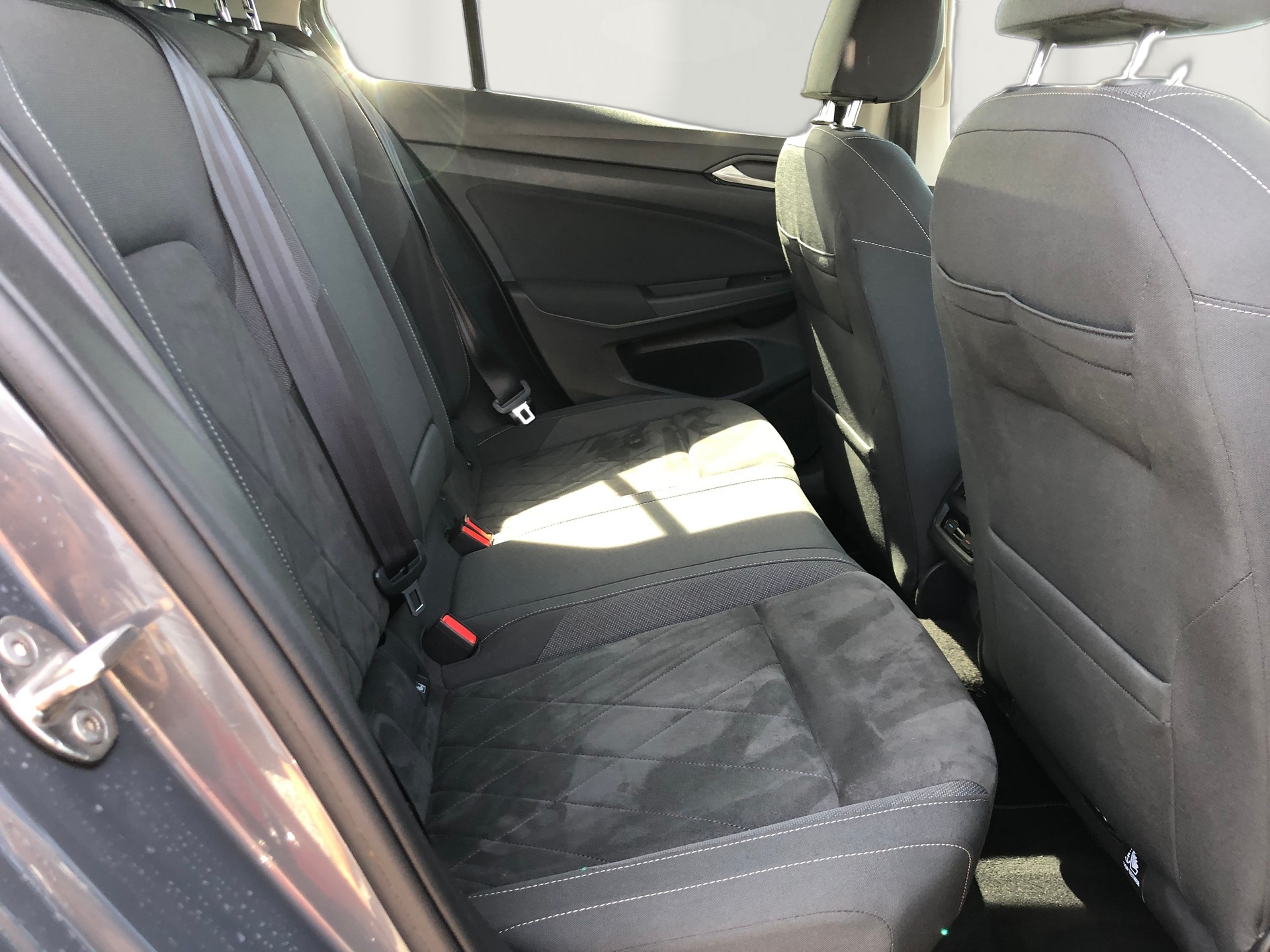 VW Golf 2.0 TDI Style DSG-image-15