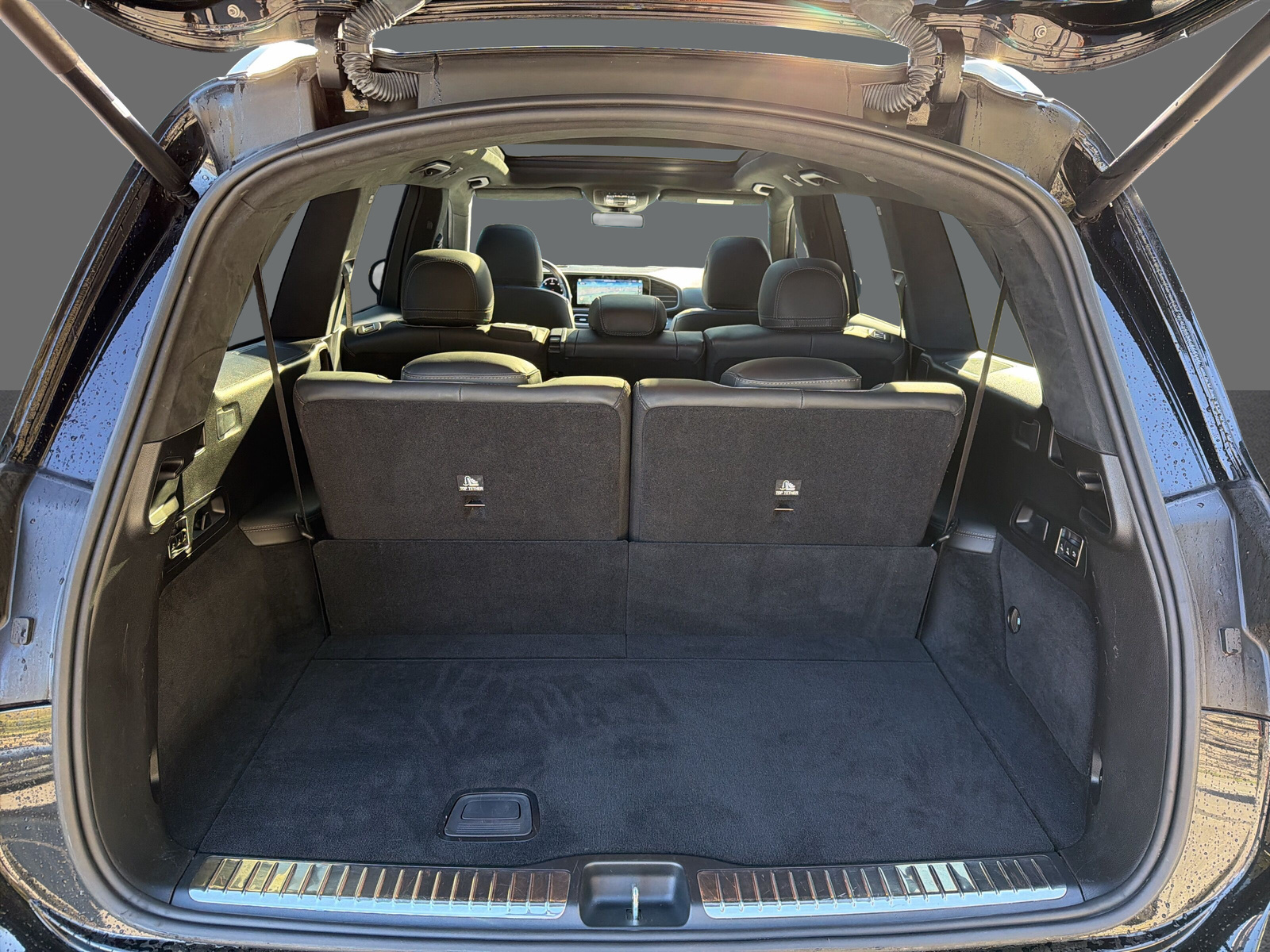 MERCEDES-BENZ GLS 400 d AMG L.4M-image-19