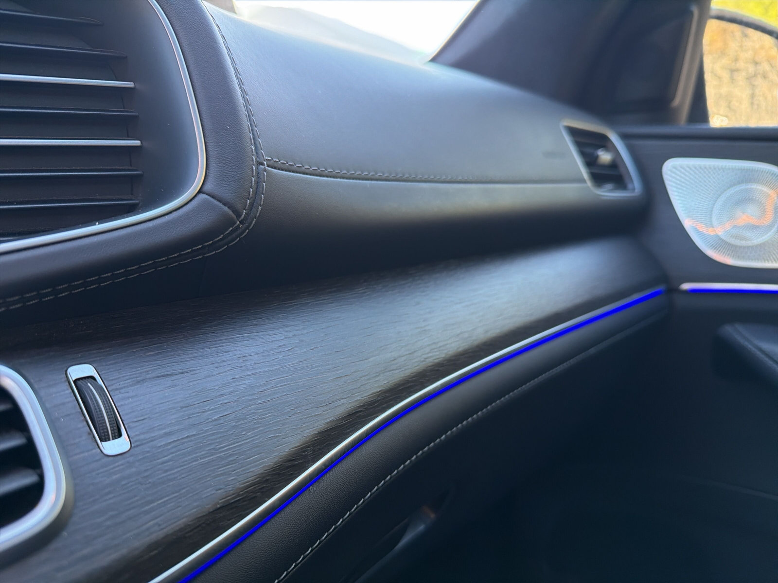 MERCEDES-BENZ GLS 400 d AMG L.4M-image-27