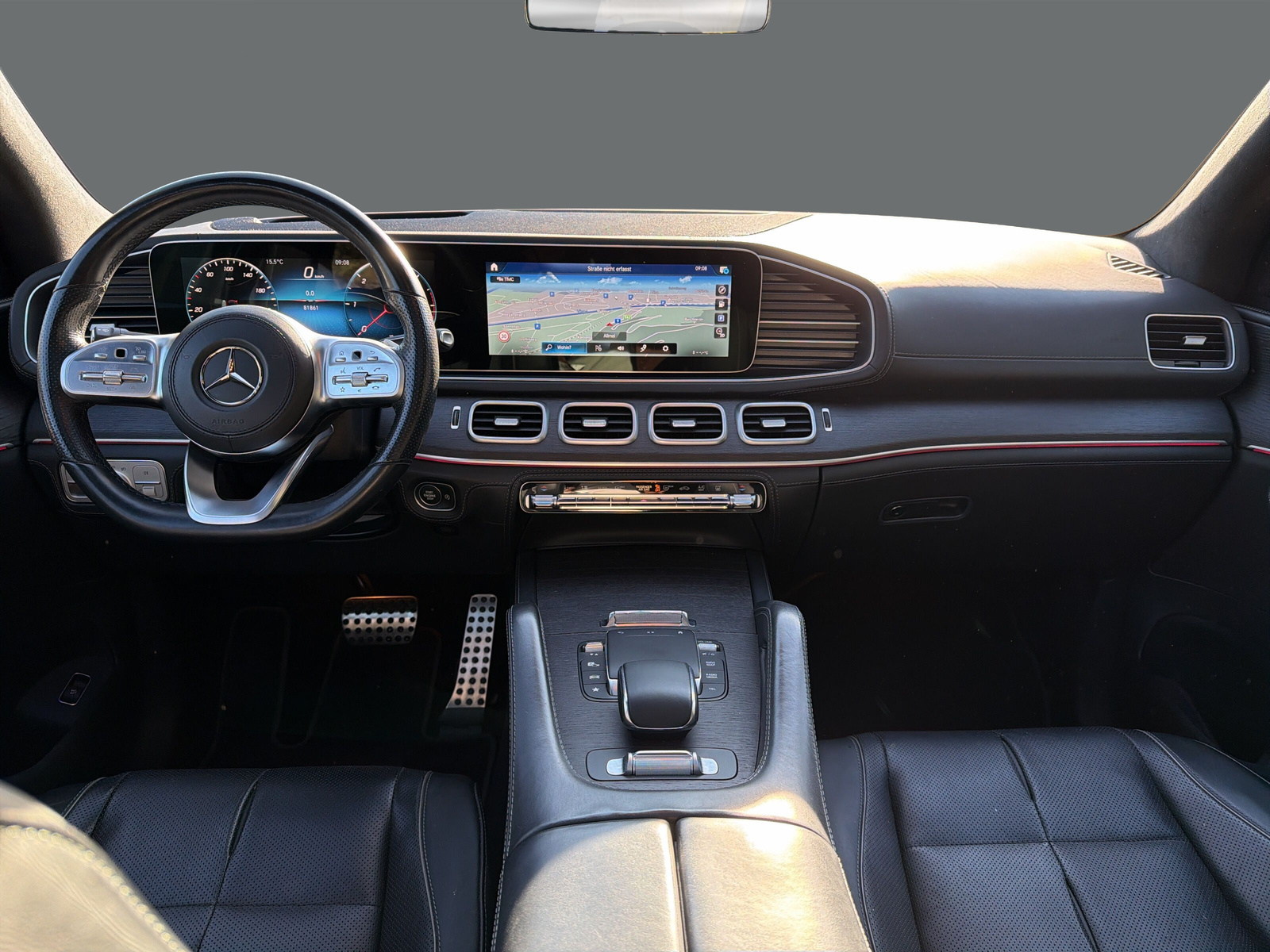 MERCEDES-BENZ GLS 400 d AMG L.4M-image-12