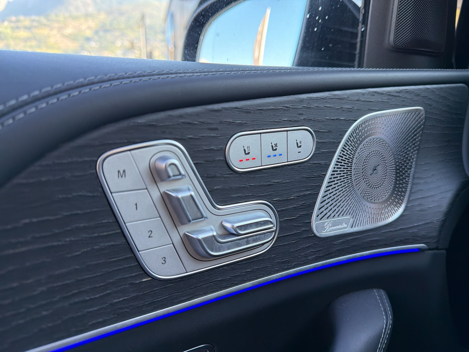 MERCEDES-BENZ GLS 400 d AMG L.4M-image-26