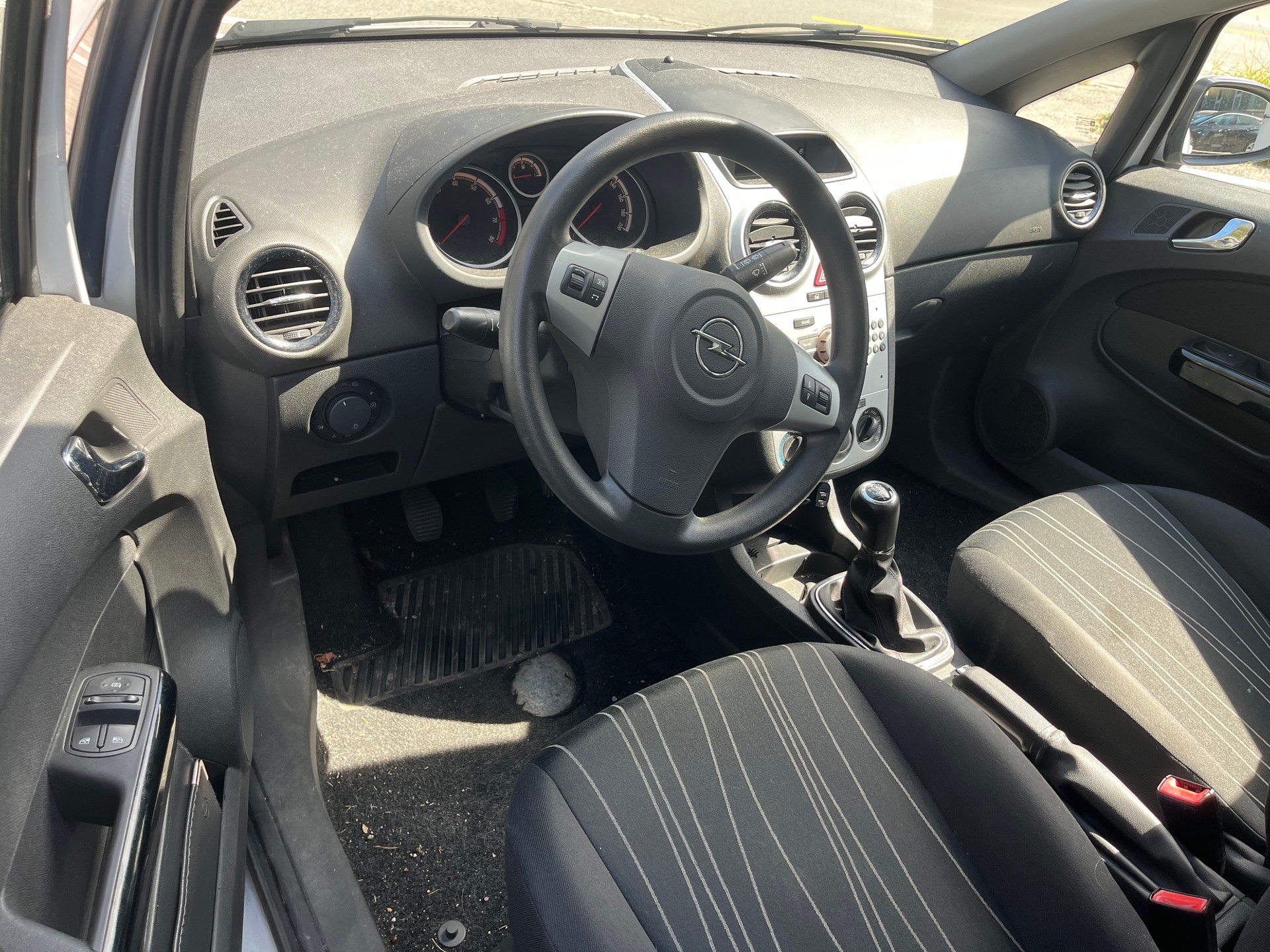 OPEL Corsa 1.2 TP-image-9
