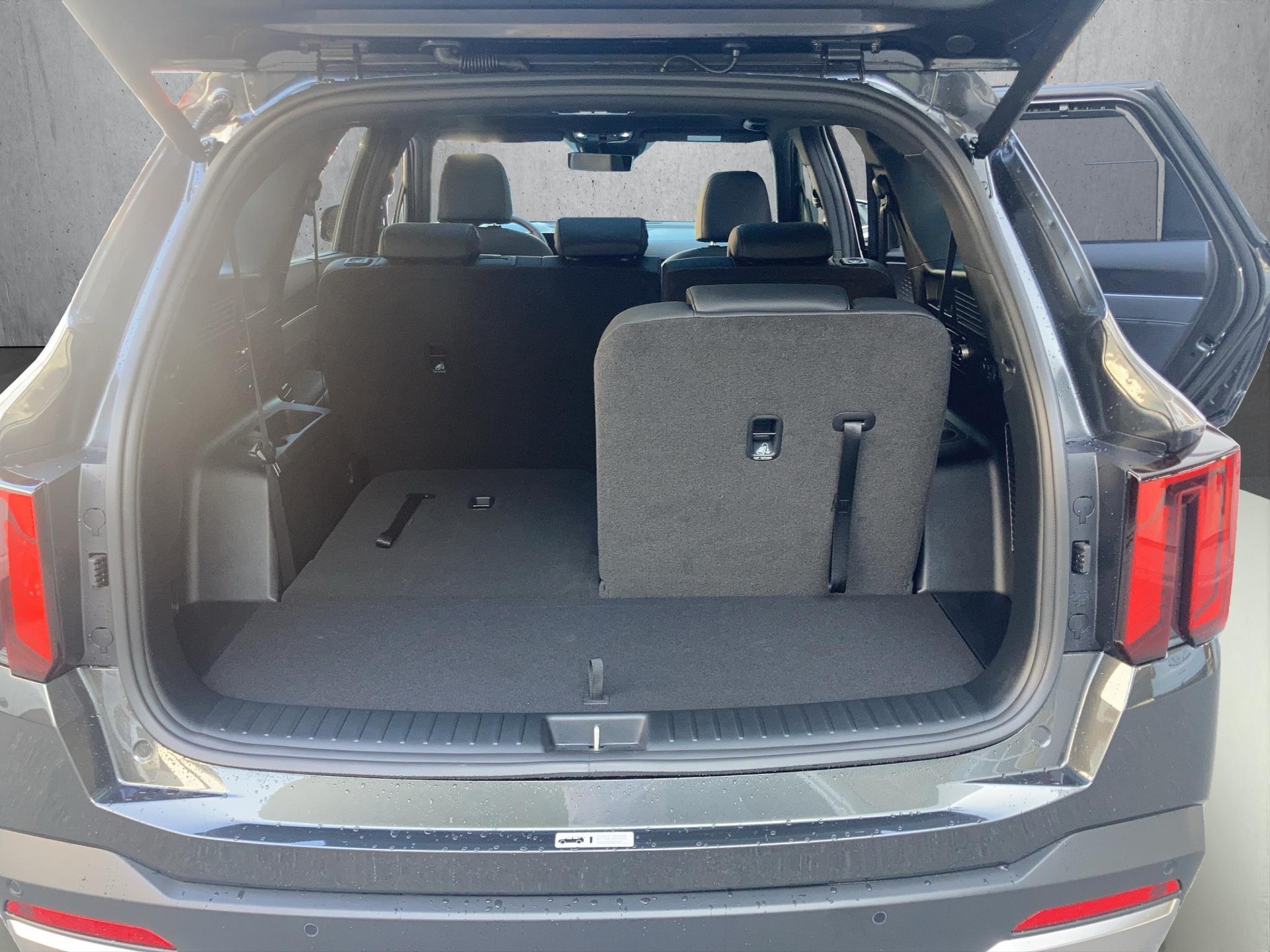 KIA Sorento 1.6 T-GDi Hybrid Style 7P-image-12