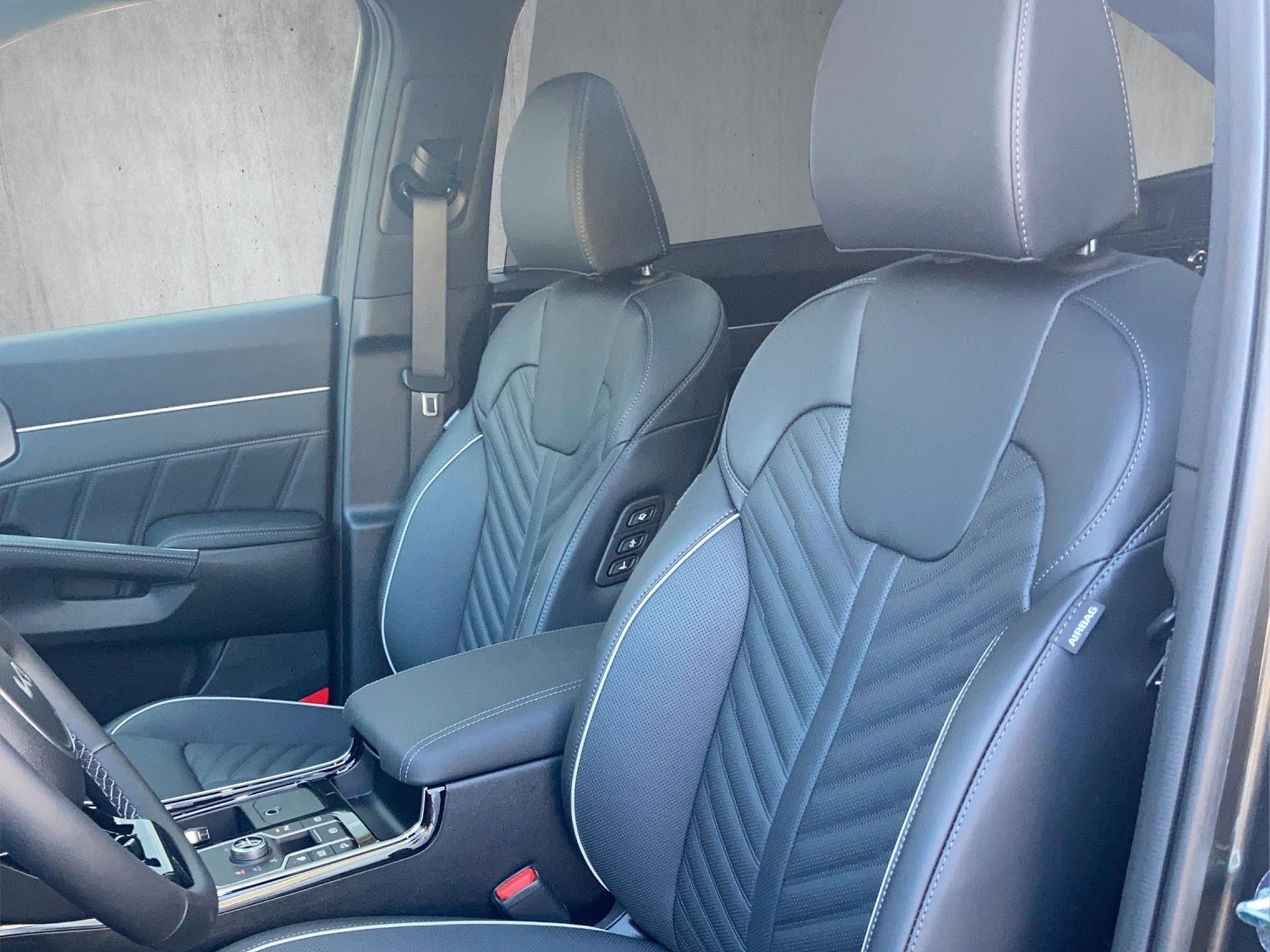 KIA Sorento 1.6 T-GDi Hybrid Style 7P-image-8
