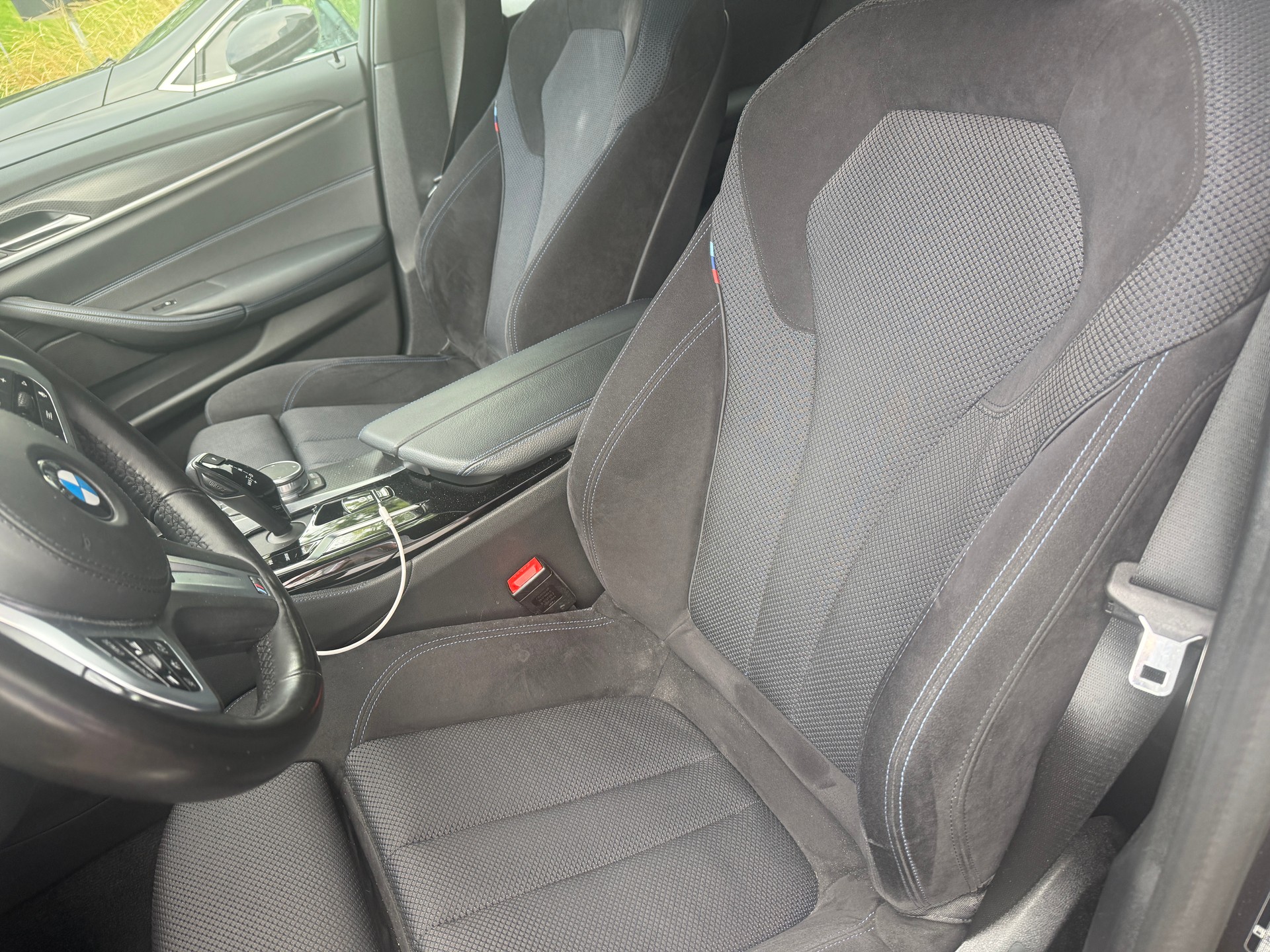 BMW 530d SDrive 48V Touring M Sport Steptronic-image-4