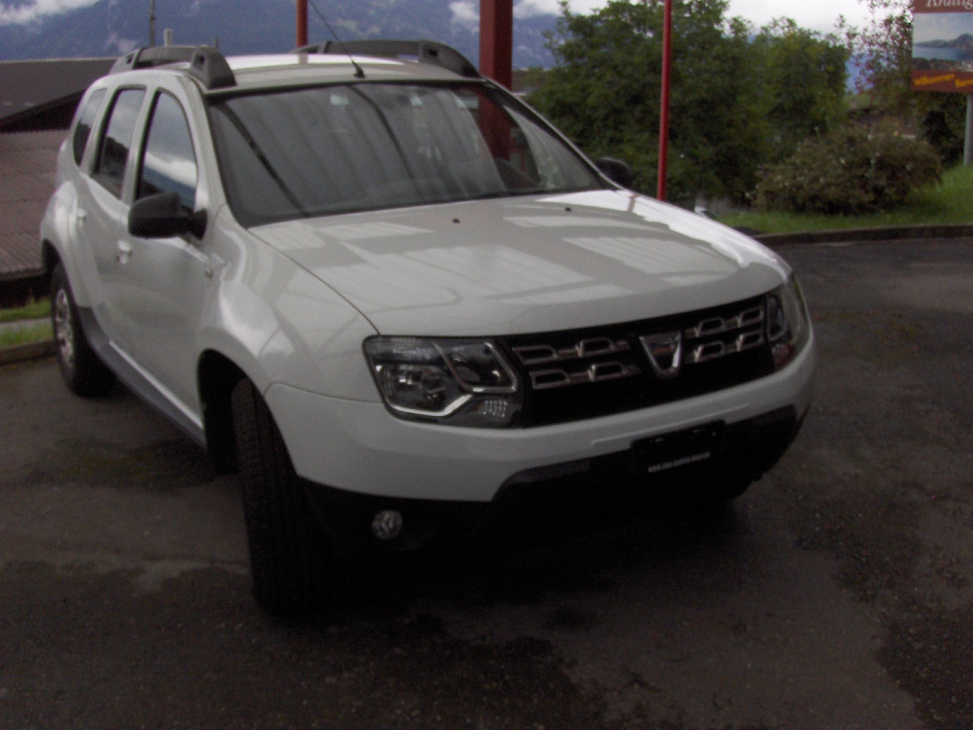 DACIA Duster 1.6 Lauréate 4x4-image-1