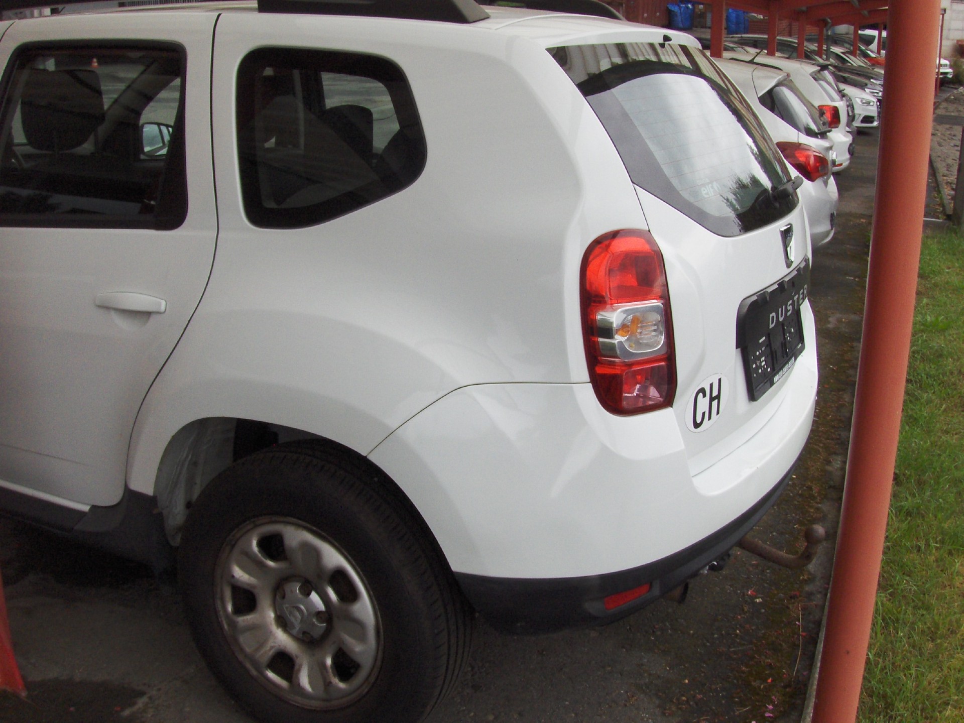DACIA Duster 1.6 Lauréate 4x4-image-2