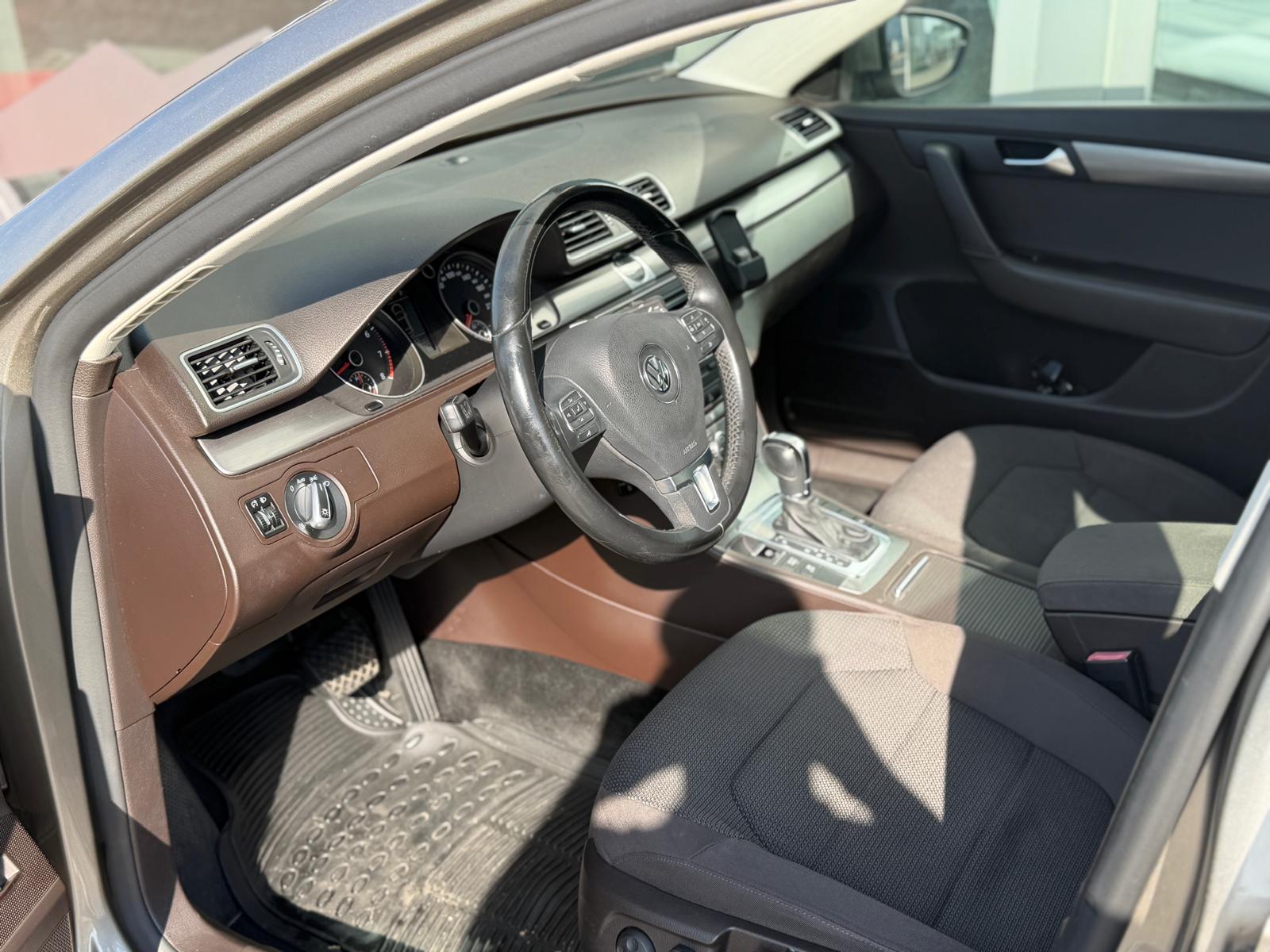 VW Passat 2.0 TDI BlueMotion Technology Comfortline-image-7