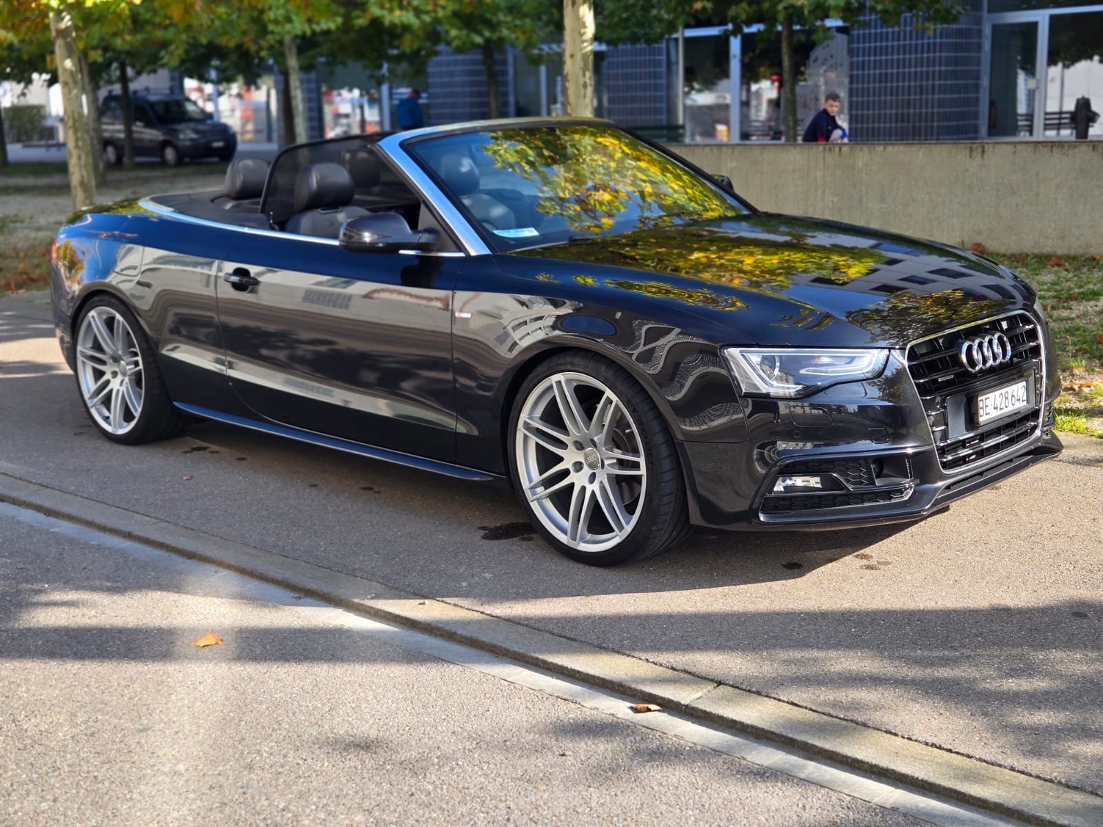 AUDI A5 Cabriolet 2.0 TFSI quattro S-tronic-image-3