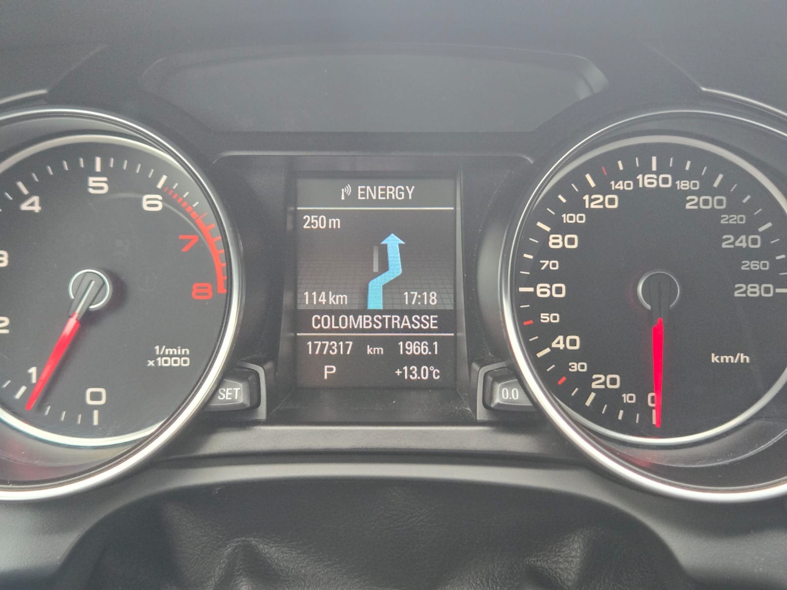 AUDI A5 Cabriolet 2.0 TFSI quattro S-tronic-image-10