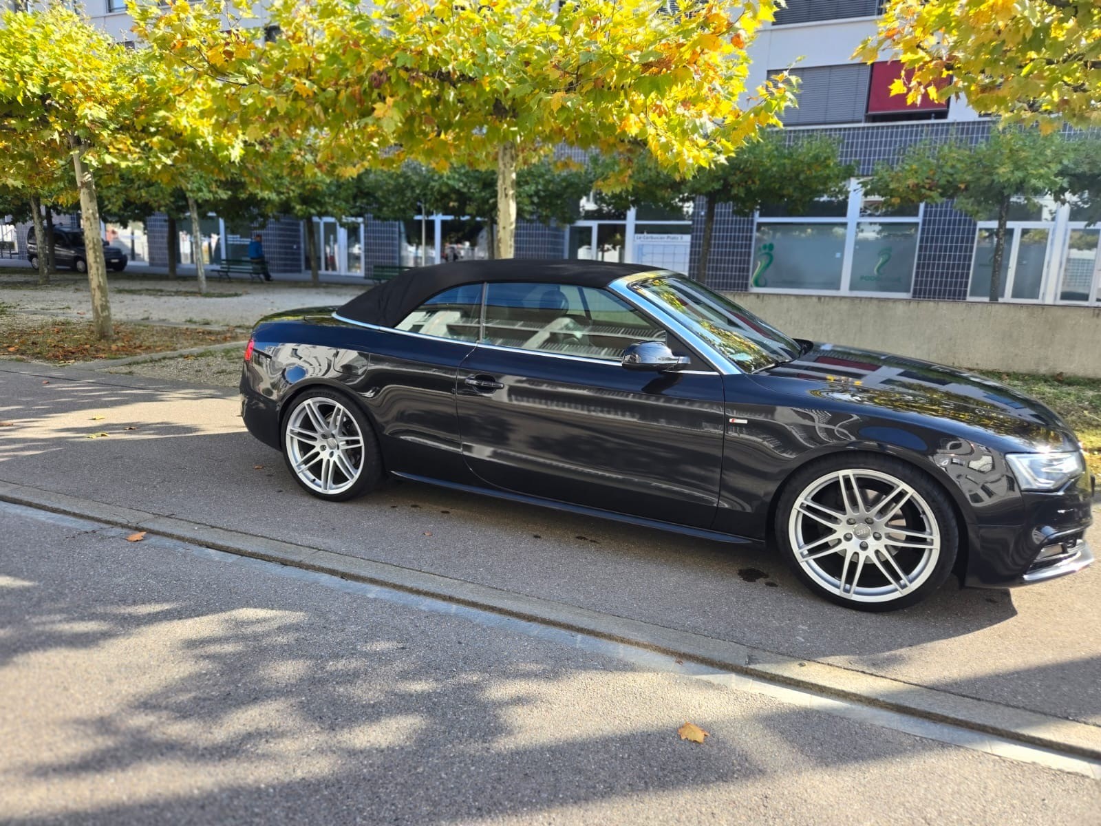 AUDI A5 Cabriolet 2.0 TFSI quattro S-tronic-image-14