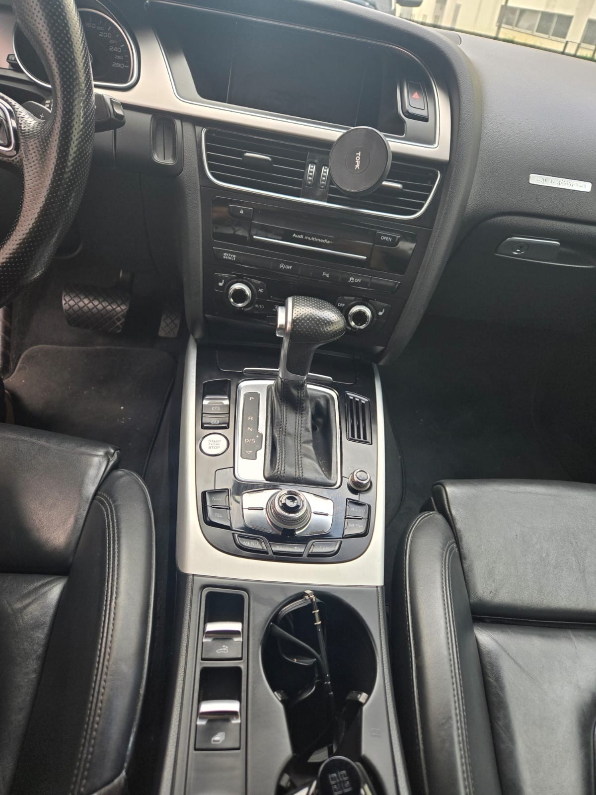 AUDI A5 Cabriolet 2.0 TFSI quattro S-tronic-image-9