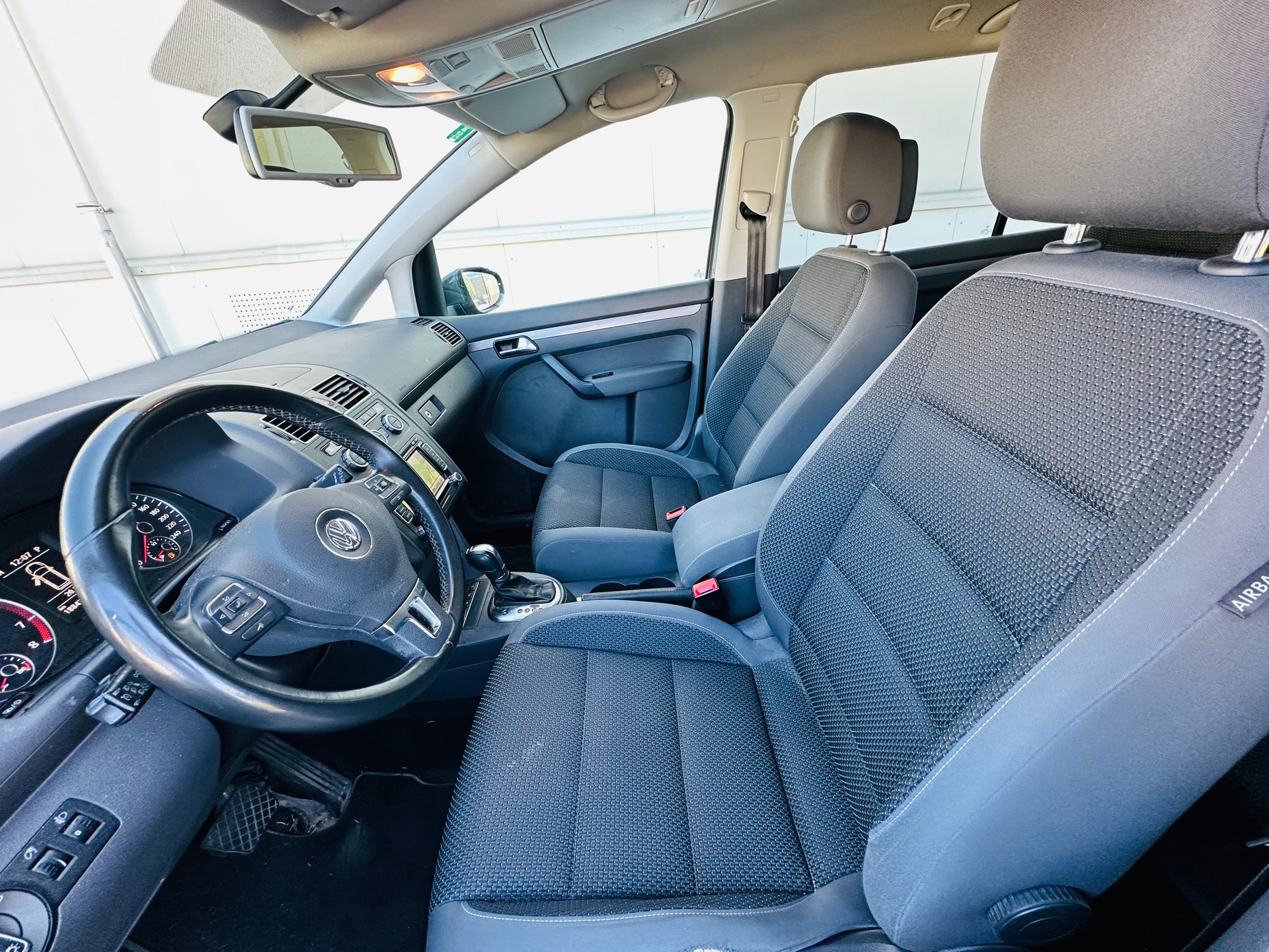 VW Touran 1.4 TSI Team DSG-image-13