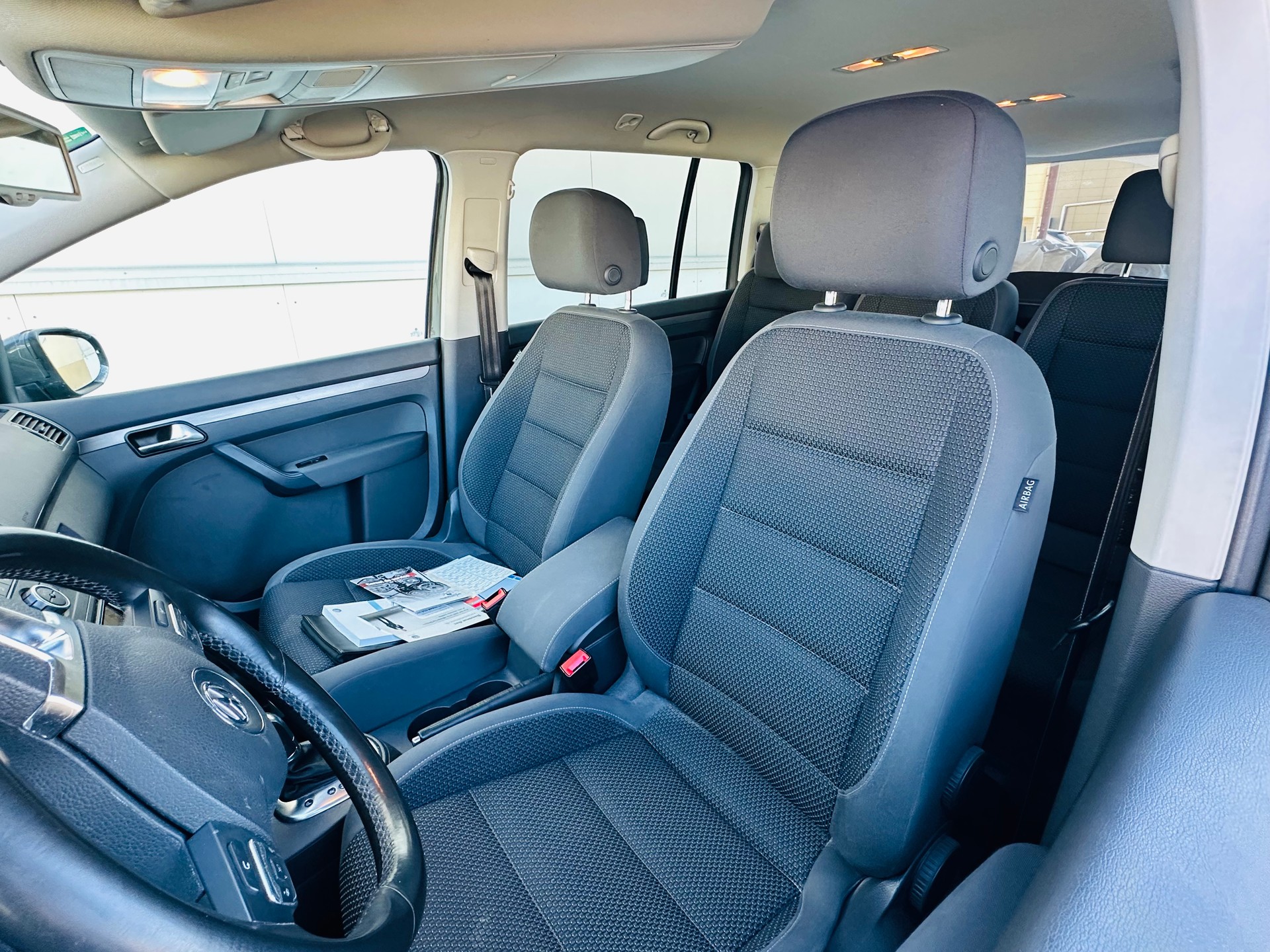 VW Touran 1.4 TSI Team DSG-image-12
