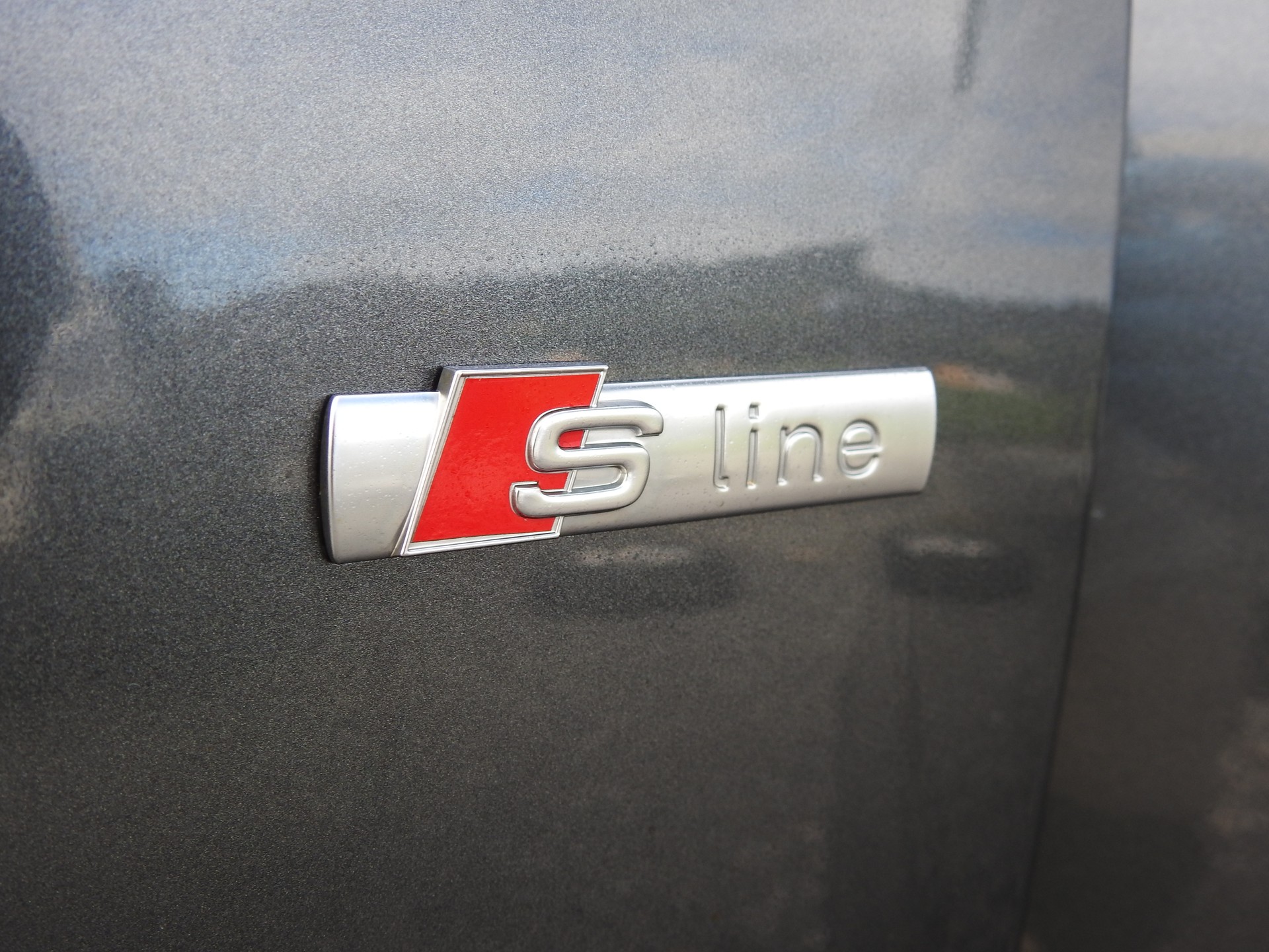 AUDI Q5 2.0 TDI quattro S-Line-image-28
