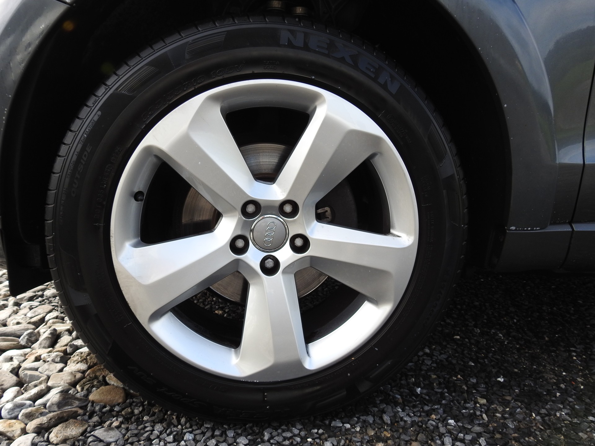 AUDI Q5 2.0 TDI quattro S-Line-image-8